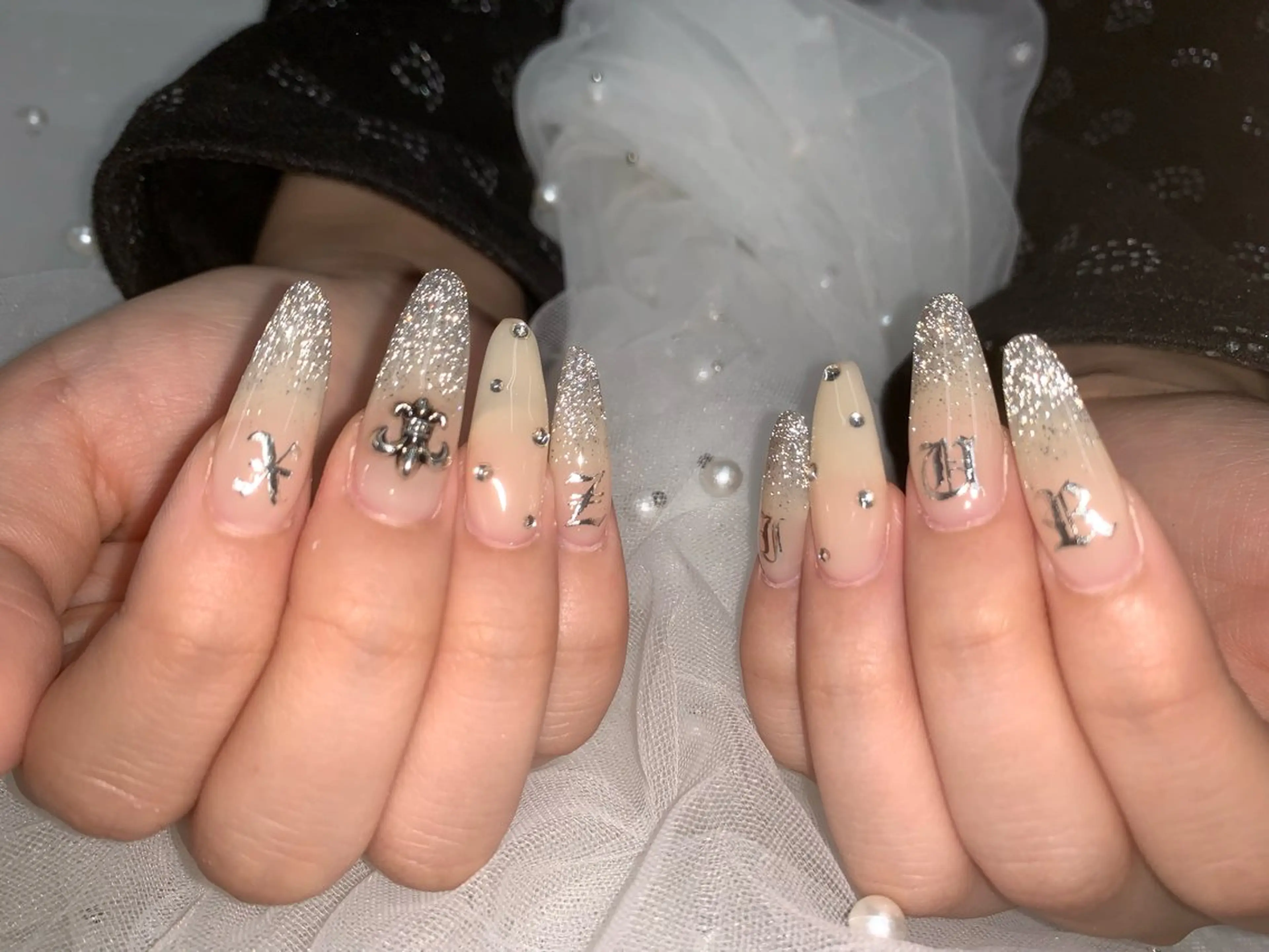 ネイル ハンドネイル Miouミオン ネイルサロンのネイルデザイン