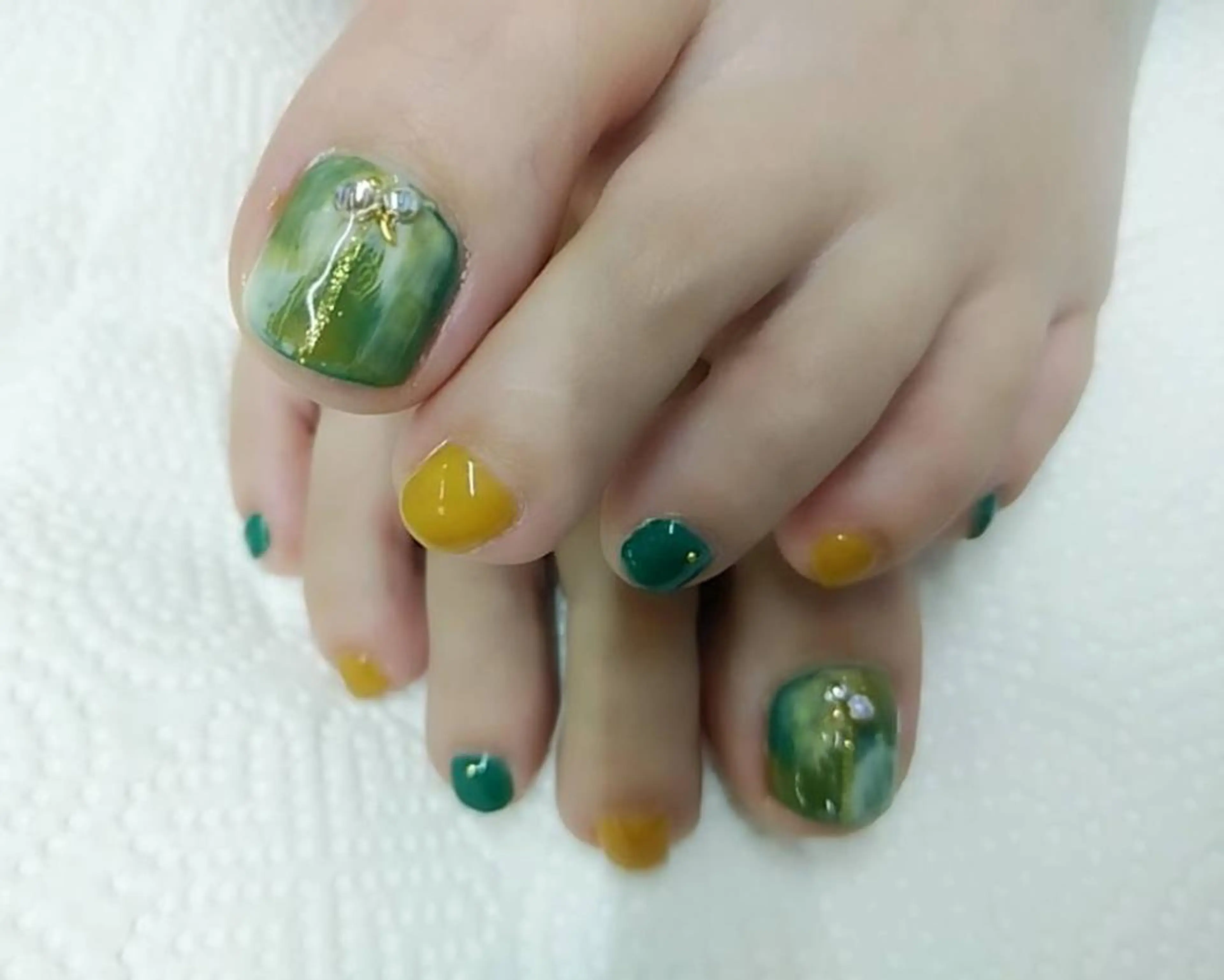 ネイル フットネイル グリーン 持ち込み プライベートサロン RosyLily所属・プライベートサロン Rosy Lilyのネイルデザイン