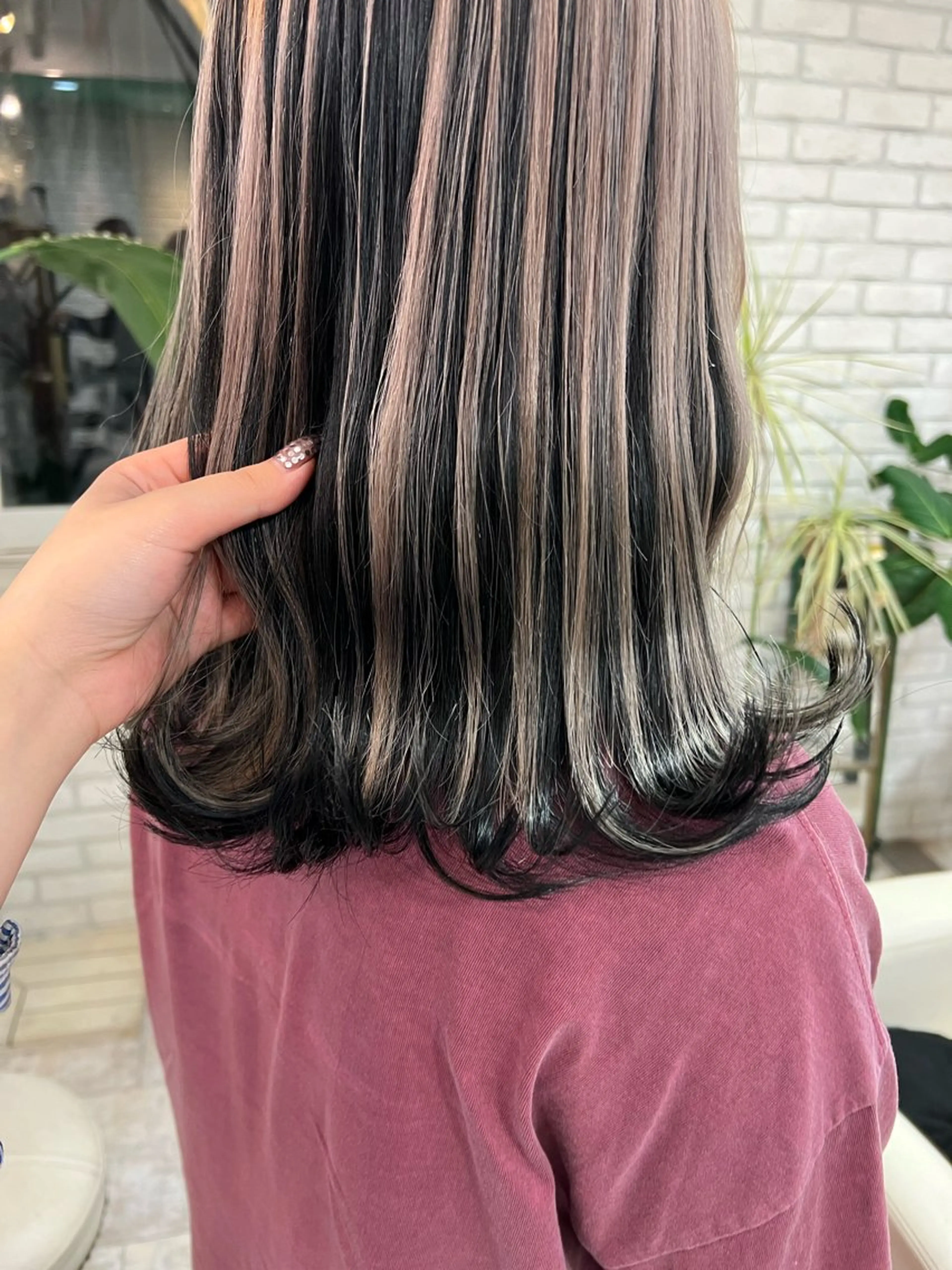 セミロング カラー 🎀野崎 美玖𝜗𝜚˚⋆のヘアスタイル