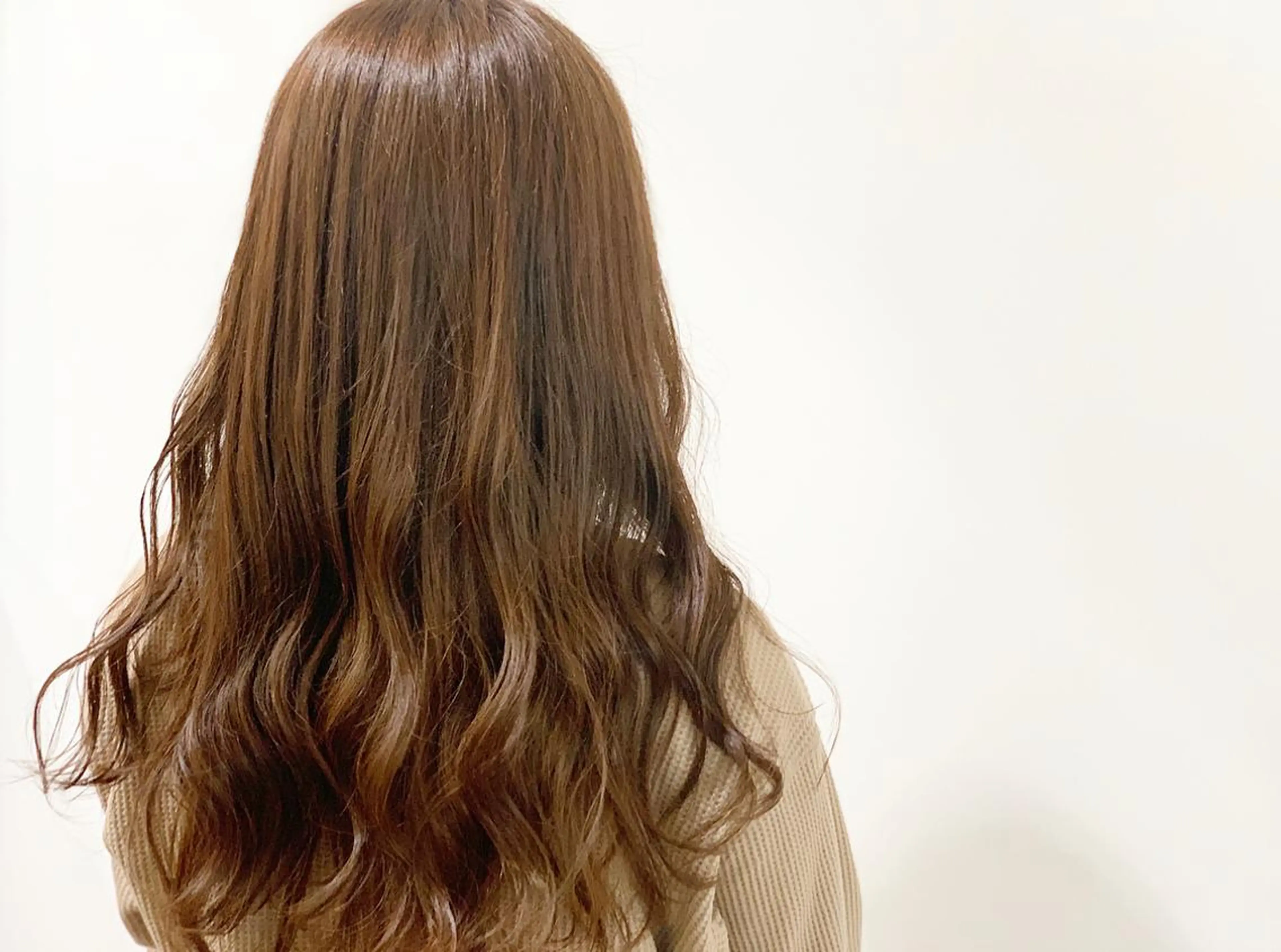 ロング カラー ヘアカラー トリートメント あべ ゆうかのヘアスタイル