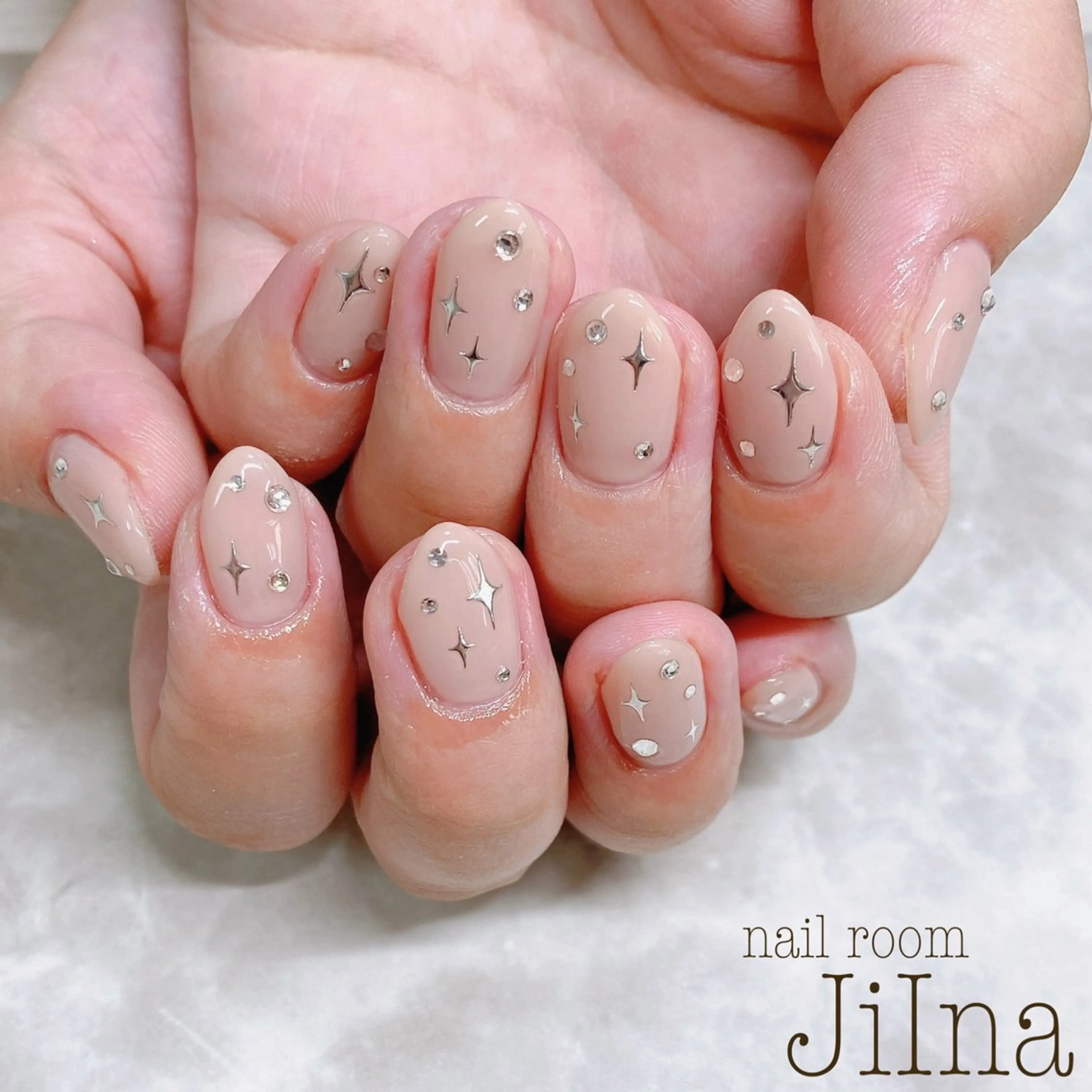 ネイル 持ち込み JiIna nailのネイルデザイン