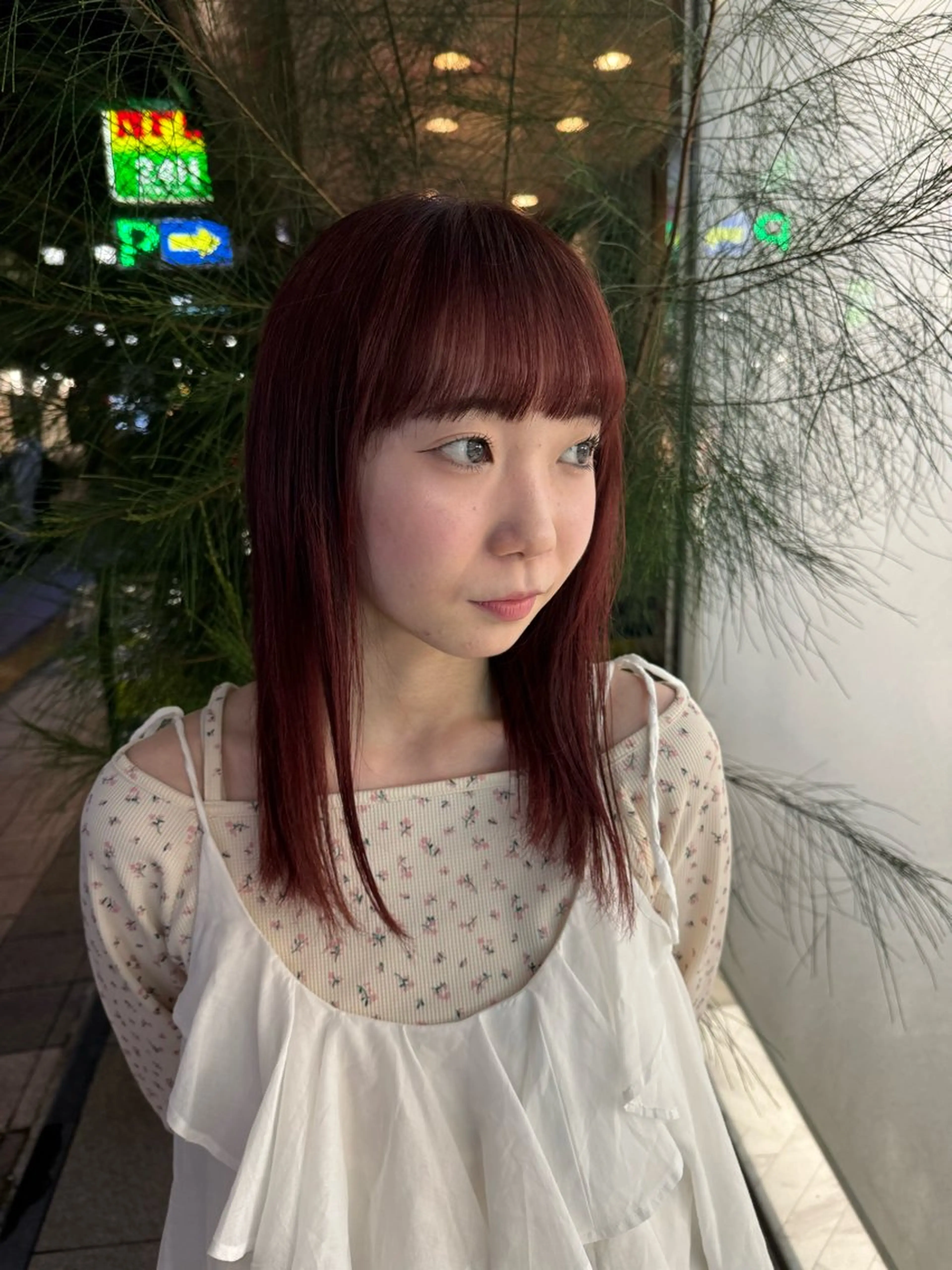 セミロング 顔まわりレイヤー 顔周りカット 髪質改善 レイヤーカット トリートメント ARISA︎ ハイトーン/メンズCのヘアスタイル