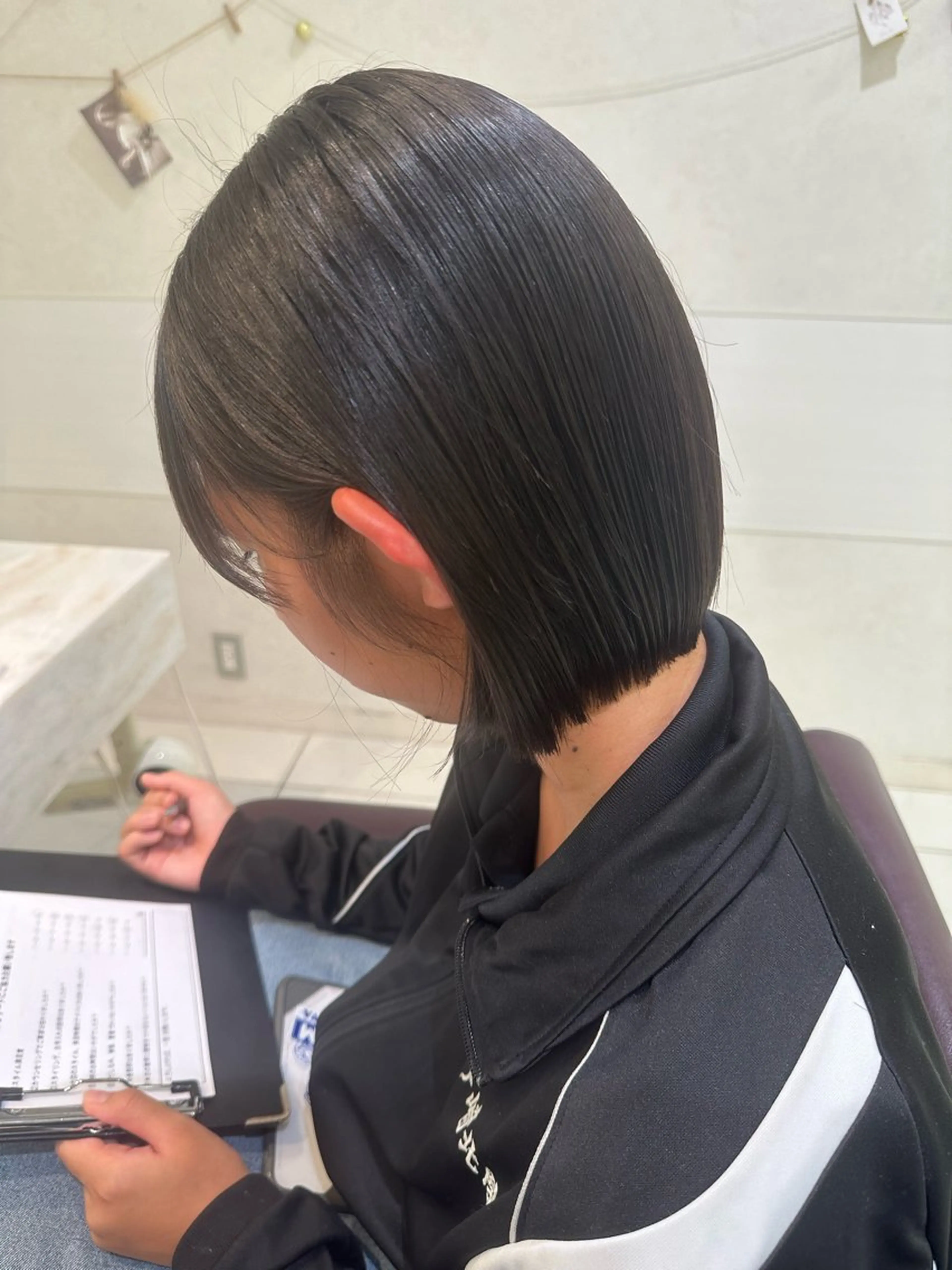 ショート ボブ 艶カラー/縮毛矯正/ ブリーチカラー/みなのヘアスタイル