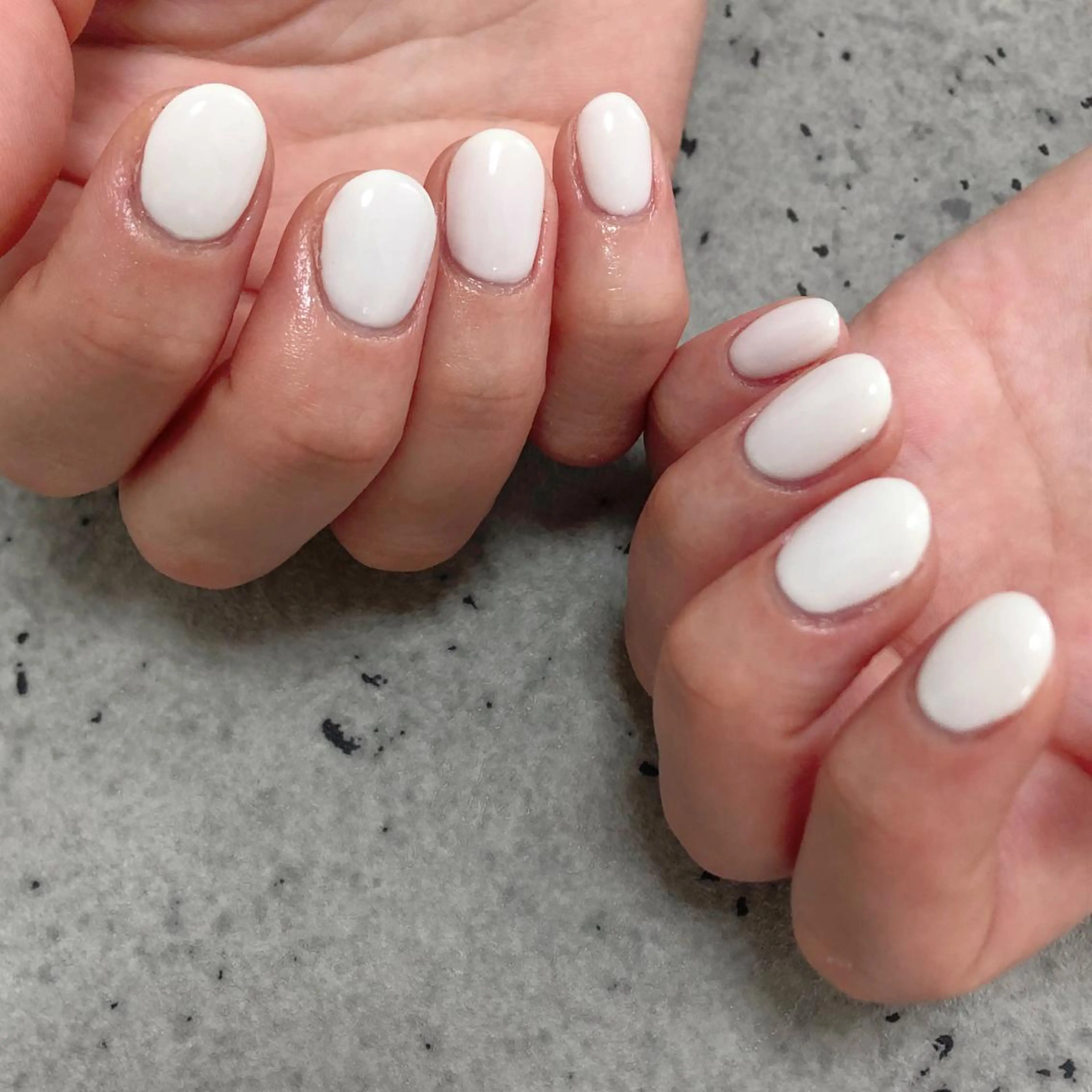 ネイル ワンカラーネイル ホワイト Mogu nail 二子玉川のネイルデザイン