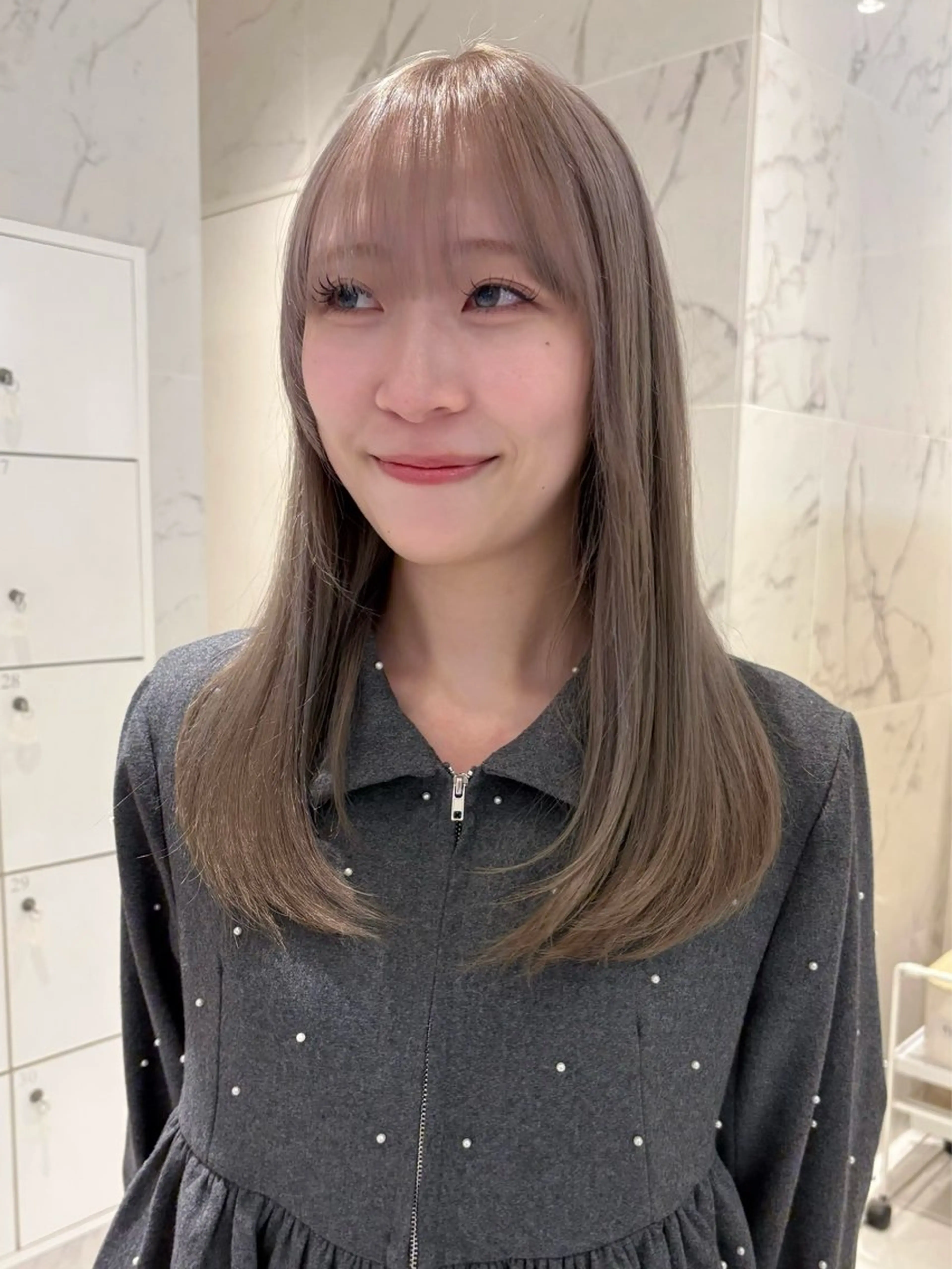 ロング カラー ヘアカラー AVANCE KAKOのヘアスタイル