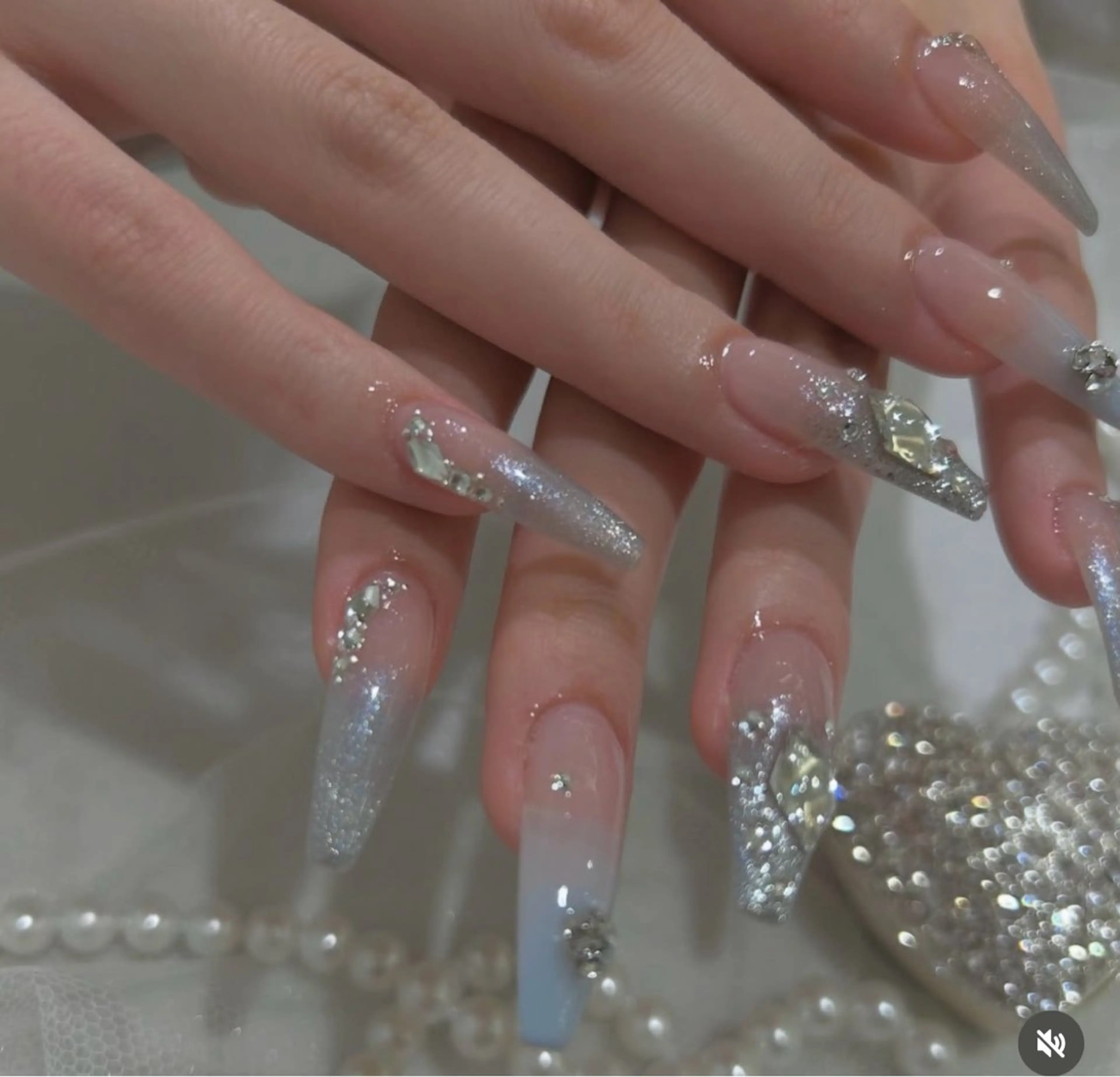 カラー ハンドネイル BERA NAILSのネイルデザイン