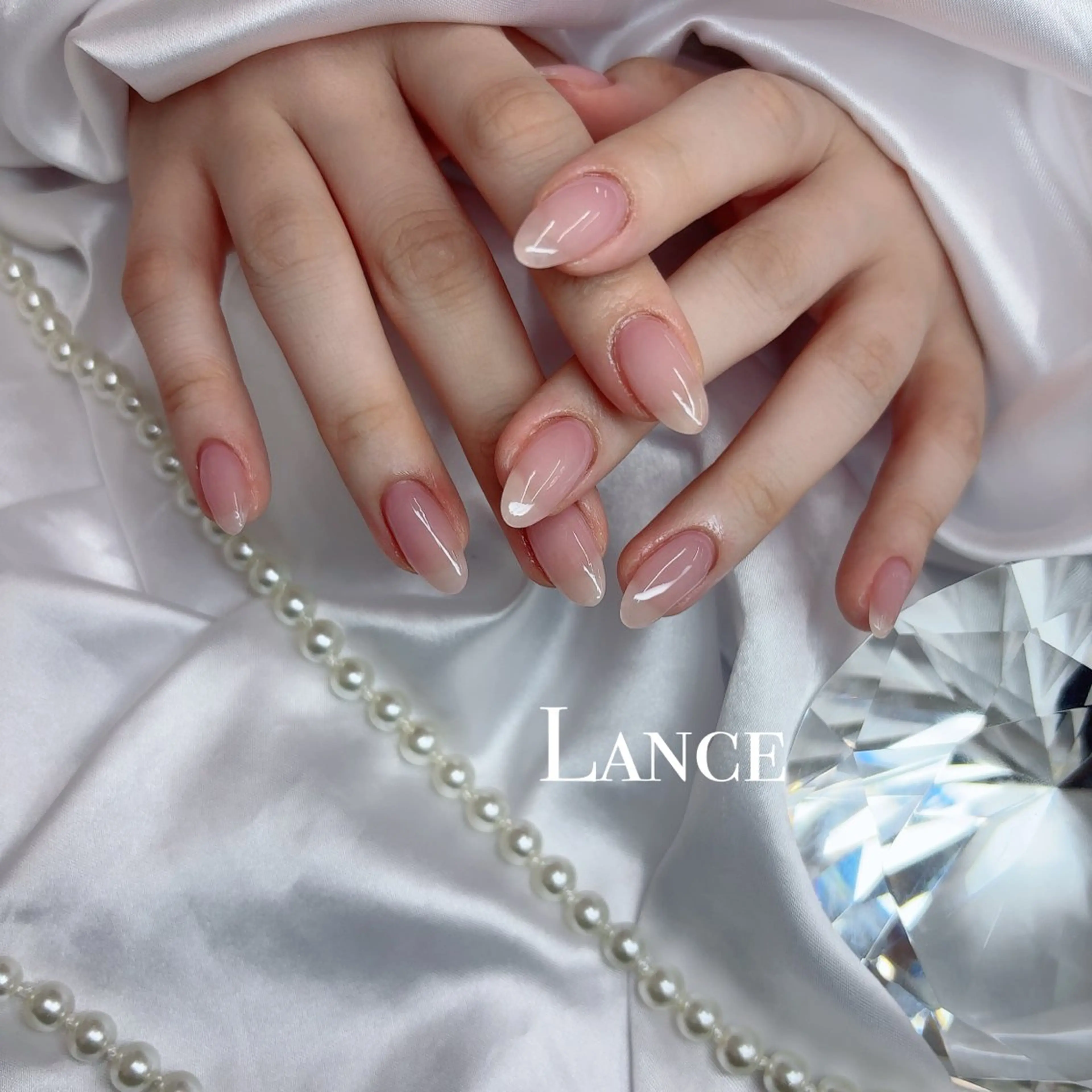 ネイル オーロラネイル フットネイル 氷ネイル・うるうるネイル キラキラネイル 韓国ネイル ハンドネイル Lance nailのネイルデザイン