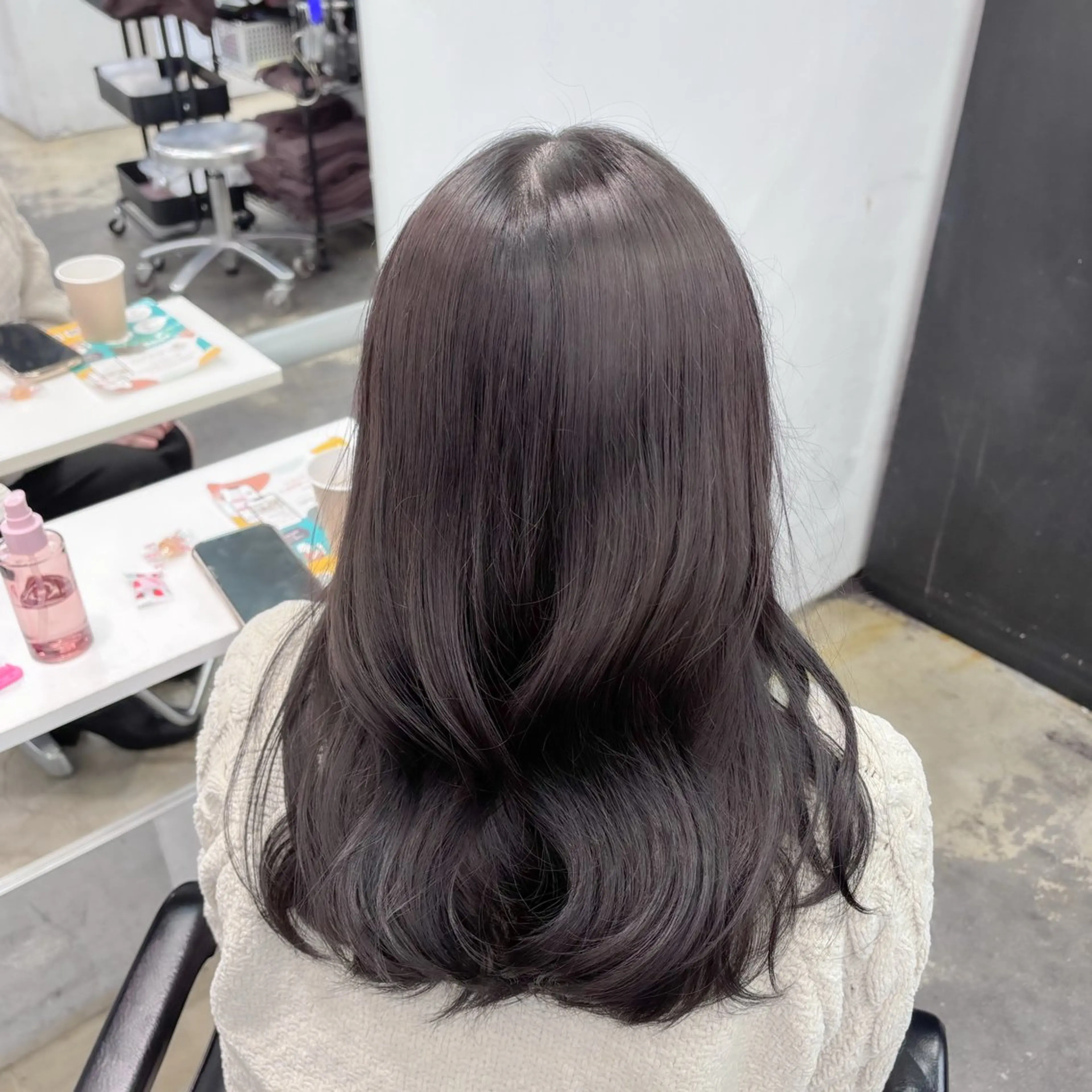 ロング カラー ヘアアレンジ 透明感カラー グレージュ ラベンダーカラー ラベンダーグレージュ ラベンダーグレー 🥀モテ暖色× エクステ🥀あかりのヘアスタイル