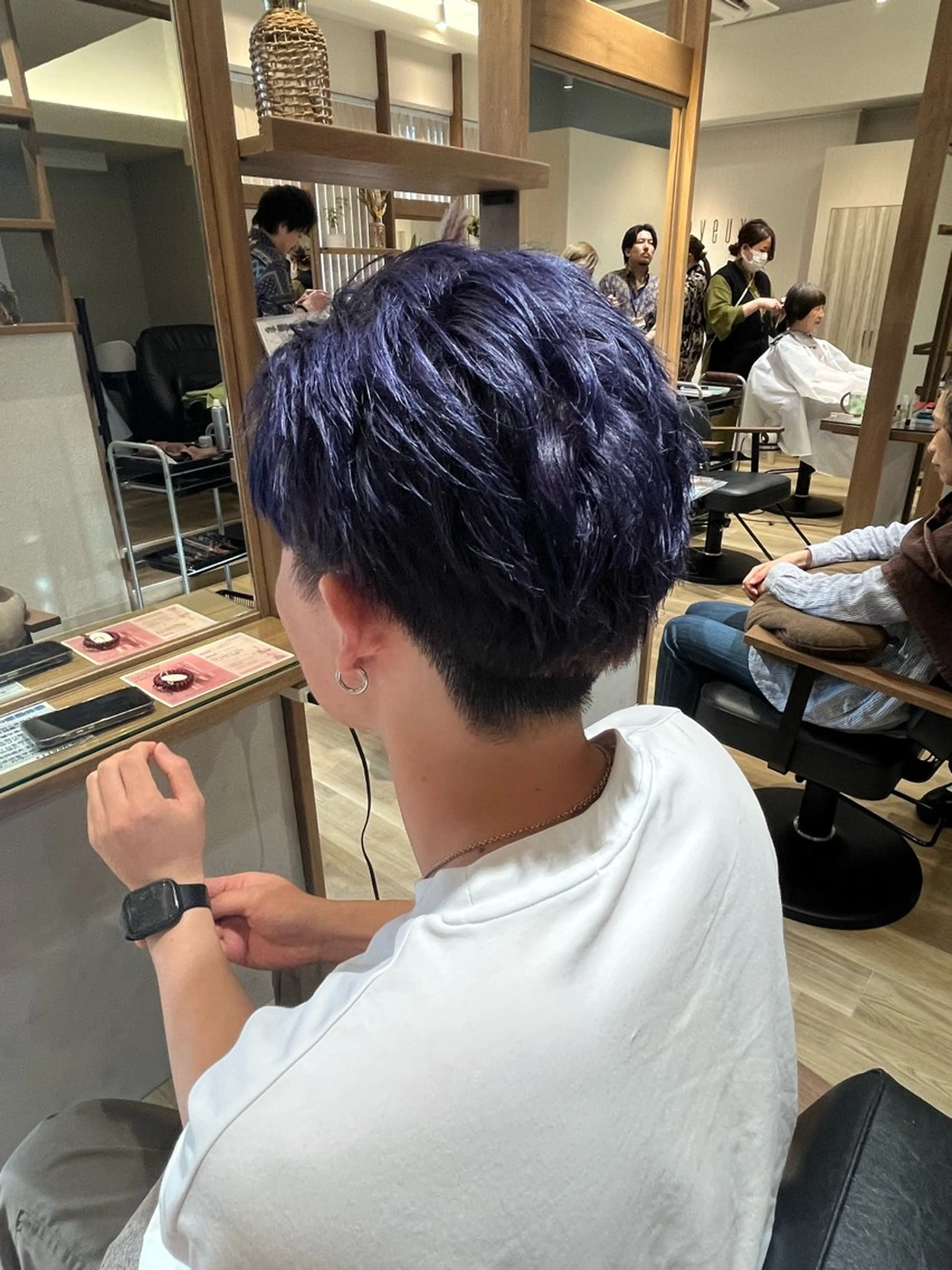 カラー メンズ ダブルカラー 樋口 莉奈のヘアスタイル
