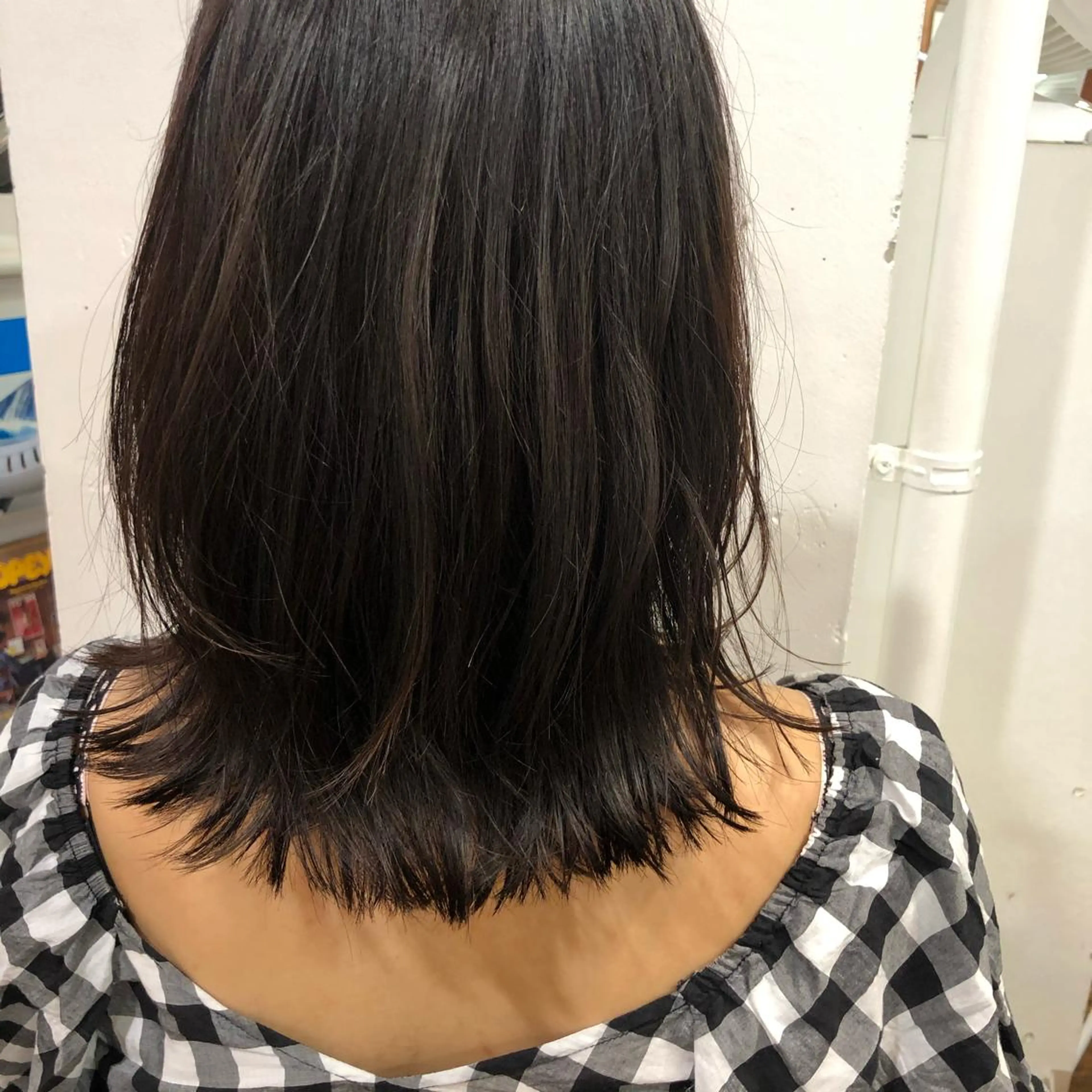 ミディアム カラー ブリーチなしで透け感 暖色カラーボブaoiのヘアスタイル