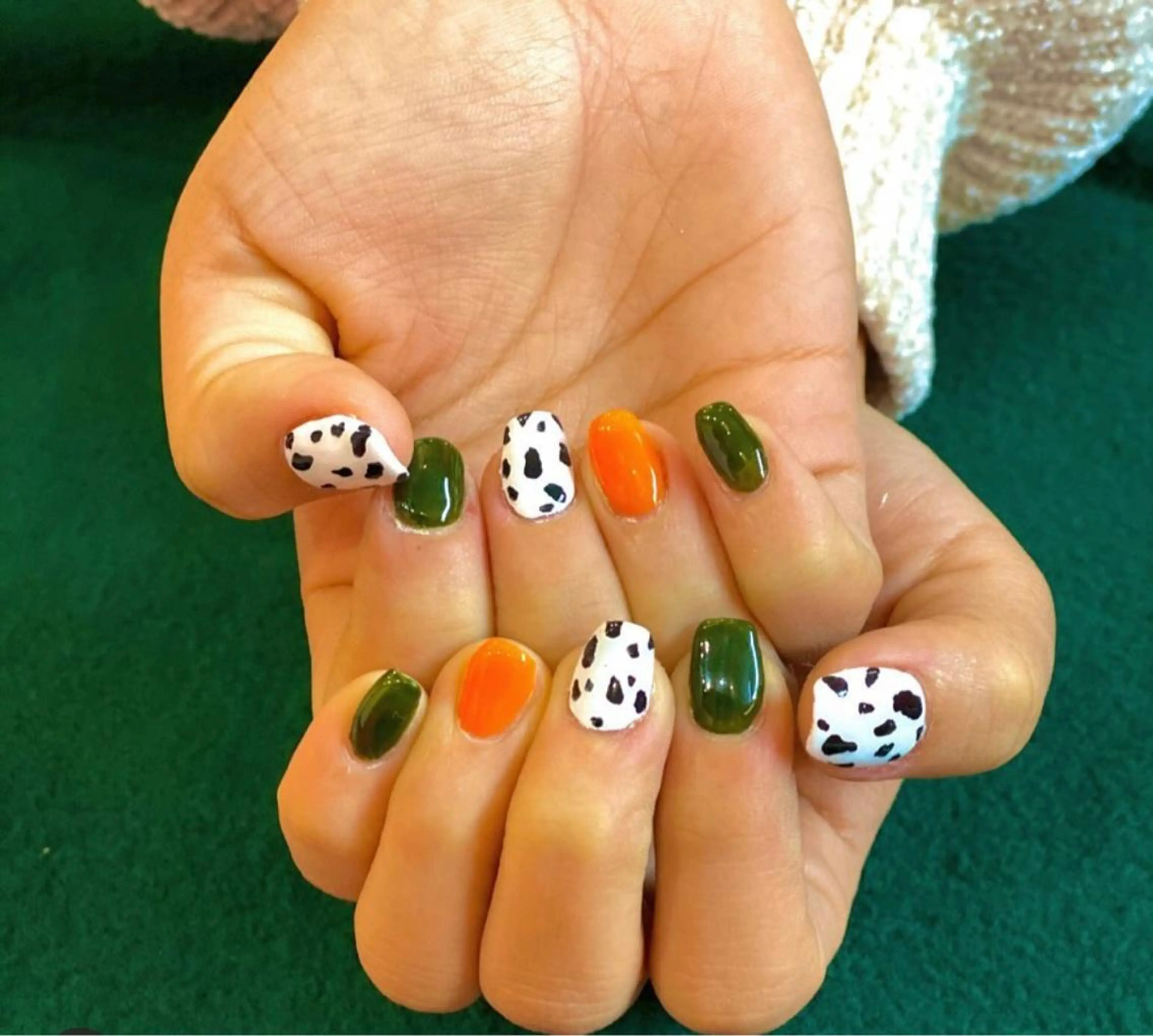 ショート ハンドネイル GG houseのネイルデザイン