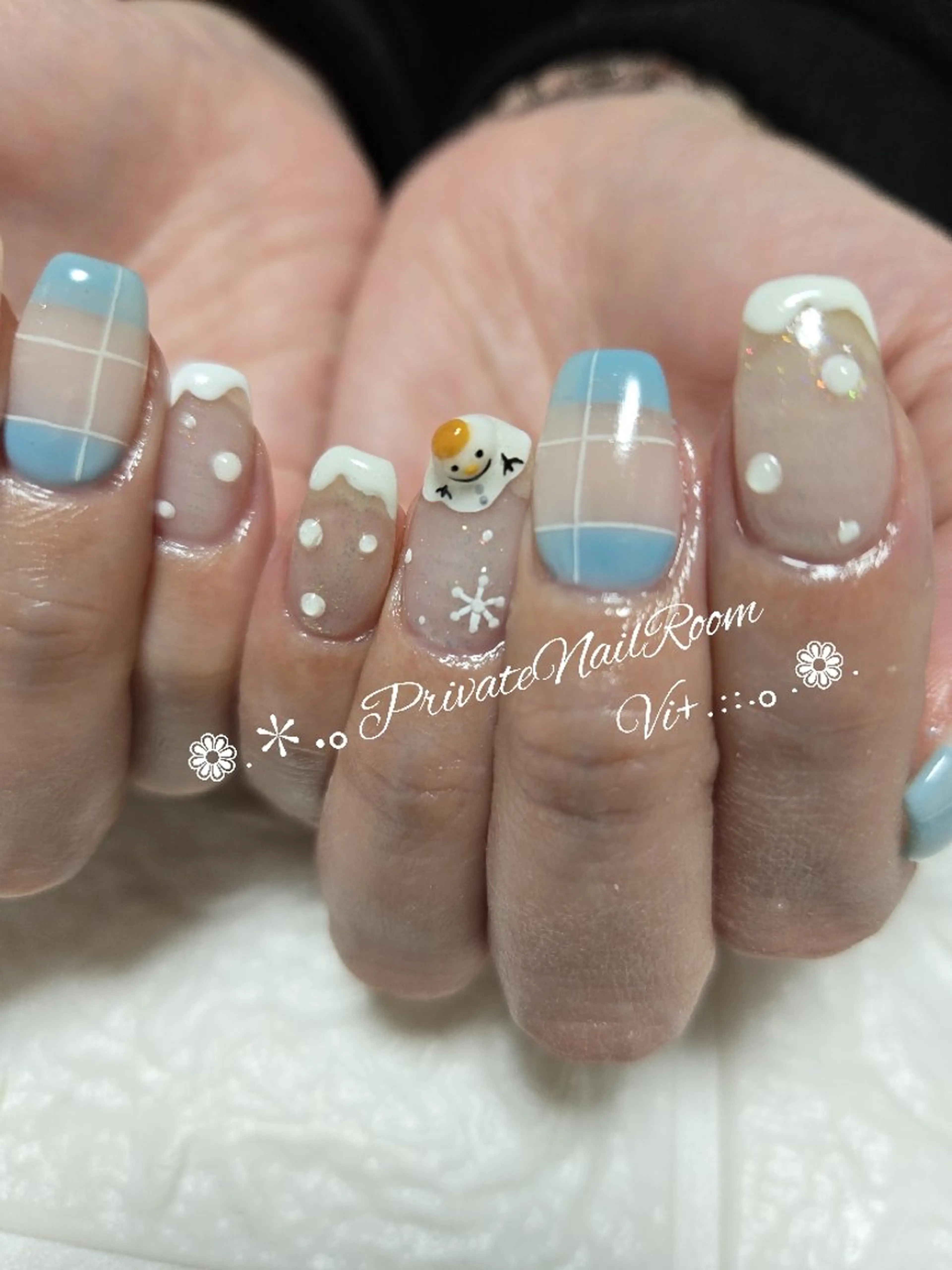 ネイル ハンドネイル Nail Room Vi+のネイルデザイン