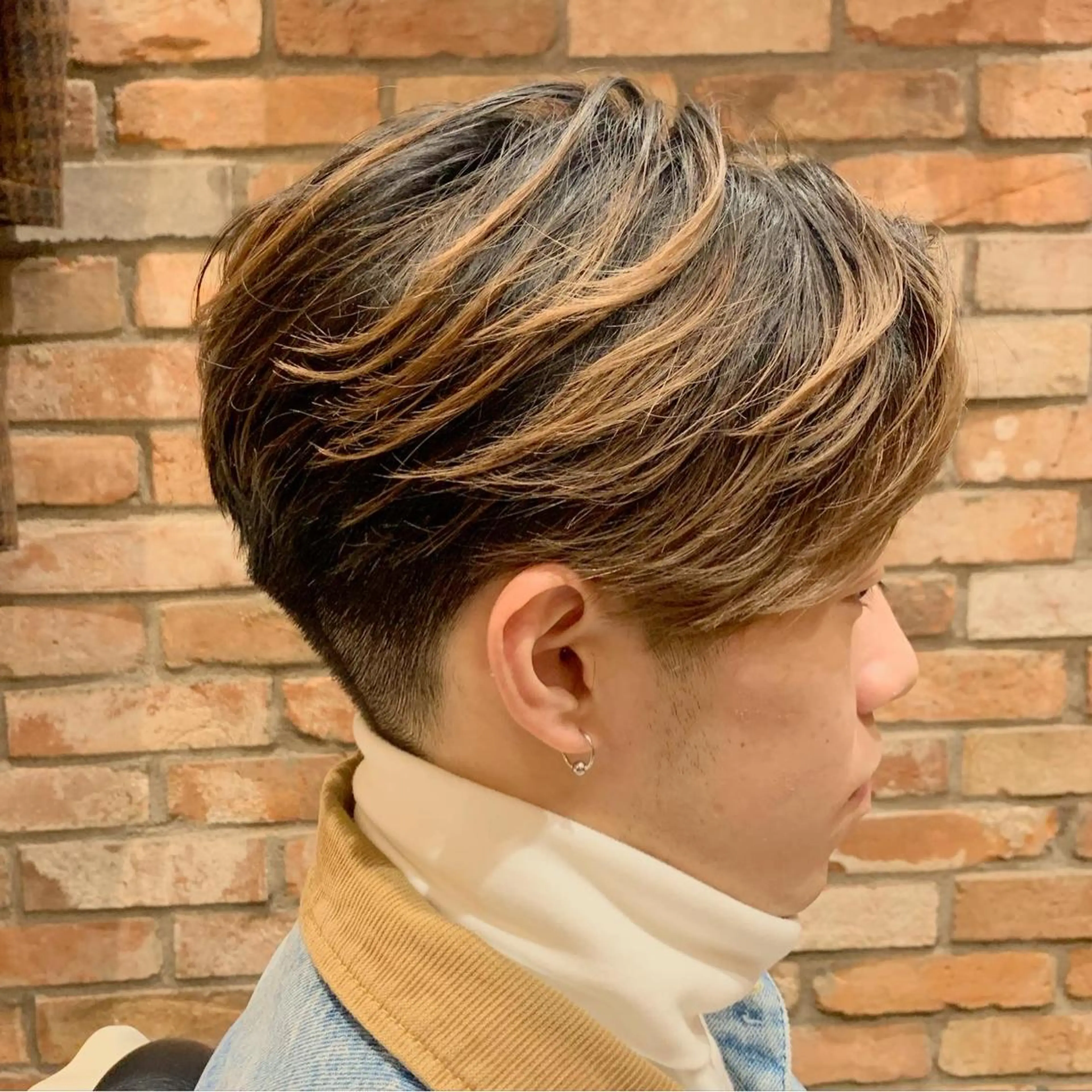 ミディアム 杉本 和大のヘアスタイル