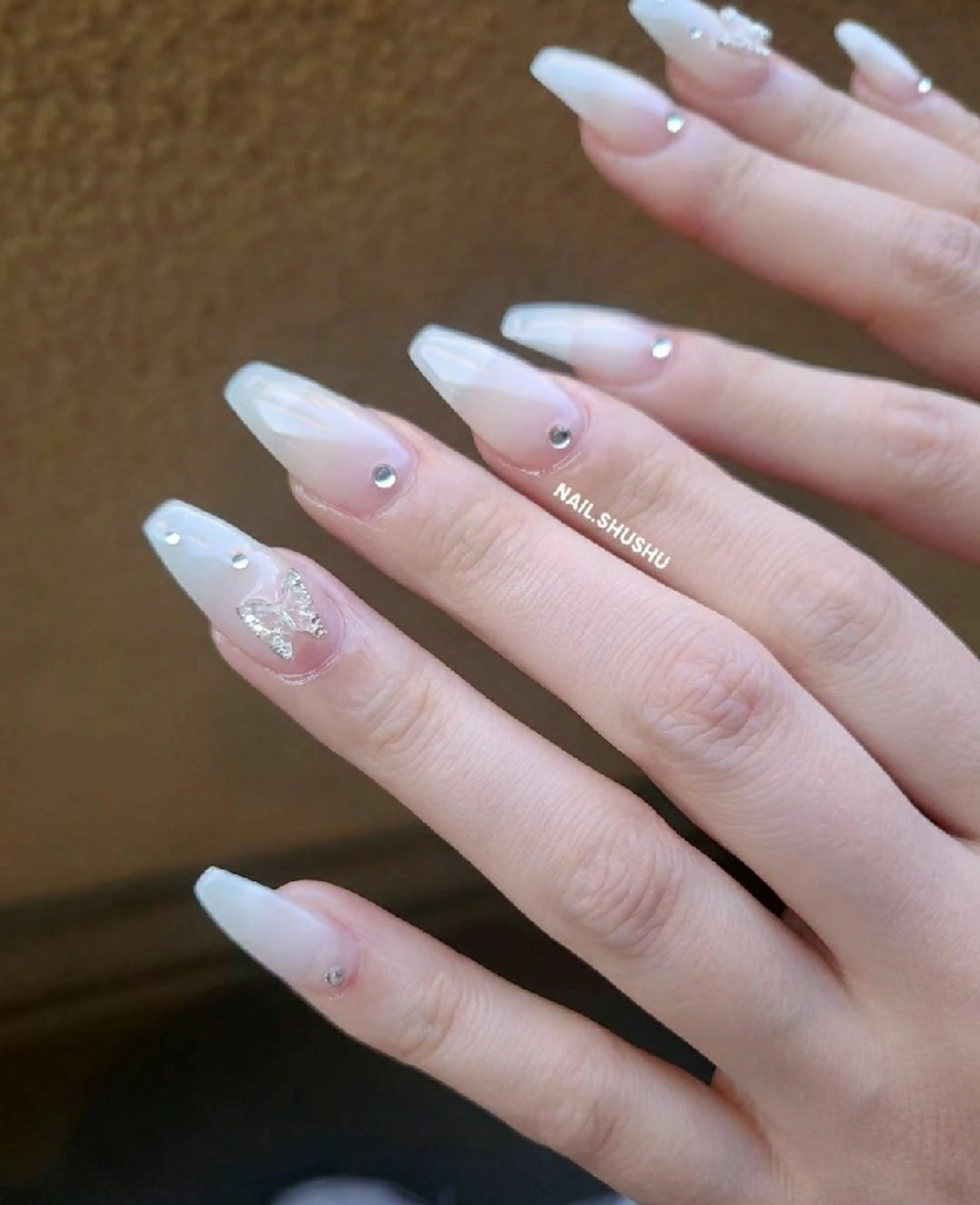 ネイル 持ち込み ニュアンスネイル ワンカラーネイル シンプルネイル 春ネイル 3dパーツ/流行り 👧shushu❤️のネイルデザイン