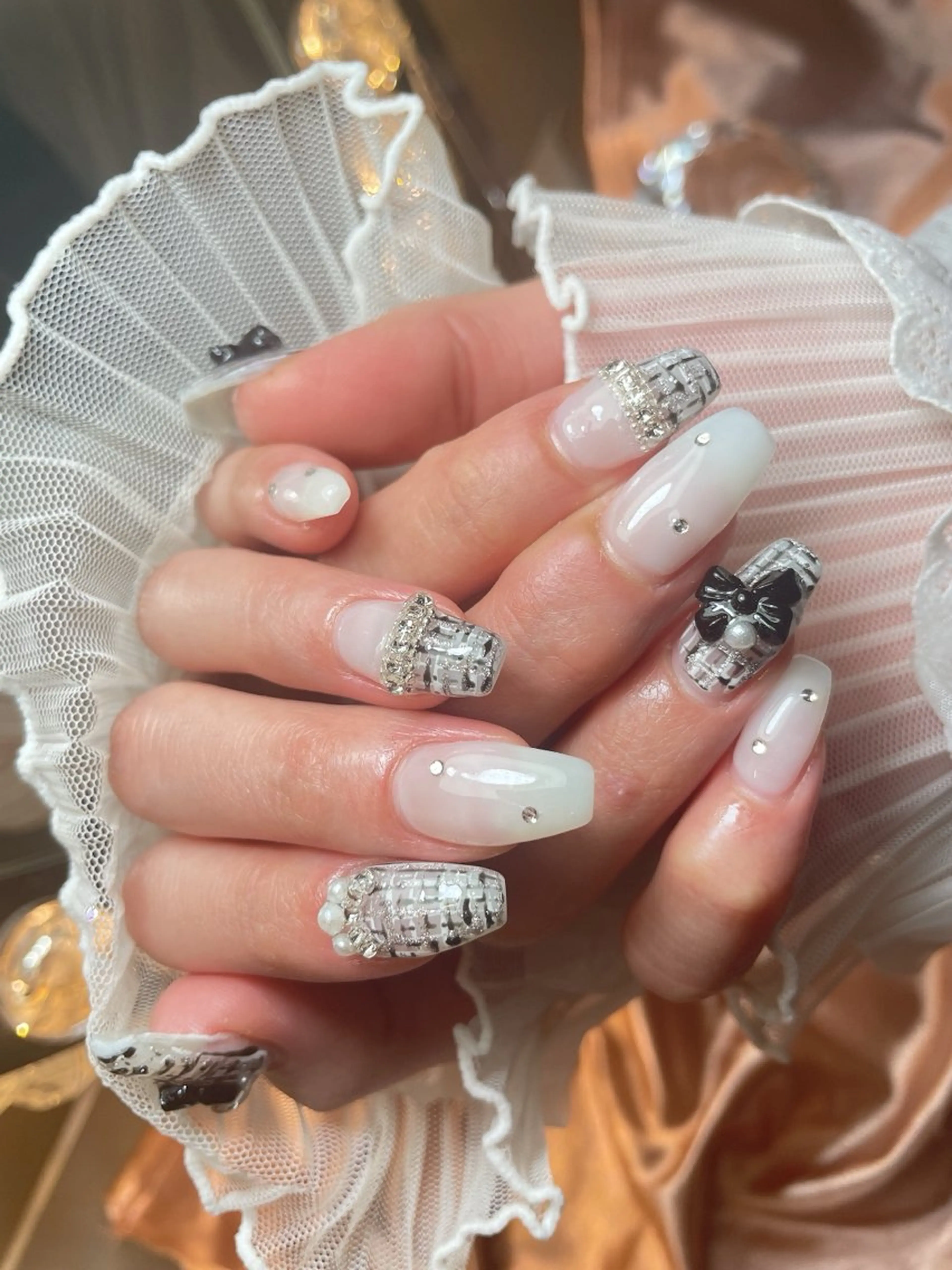 ネイル 23時まで❤︎韓国、 ワンホンネイルのネイルデザイン