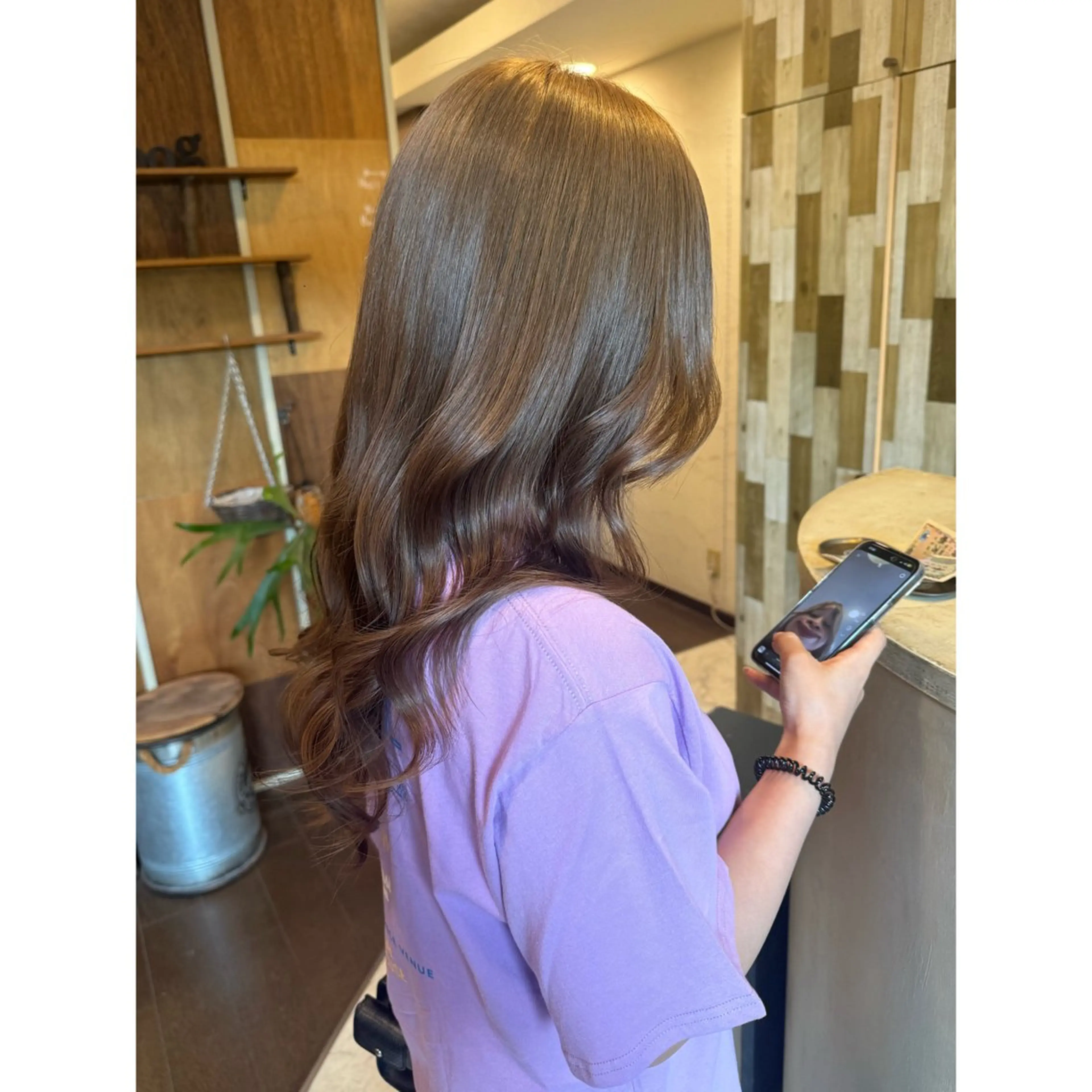 ロング ヘアカラー ハイトーン/ ダブルカラー/透明感のヘアスタイル