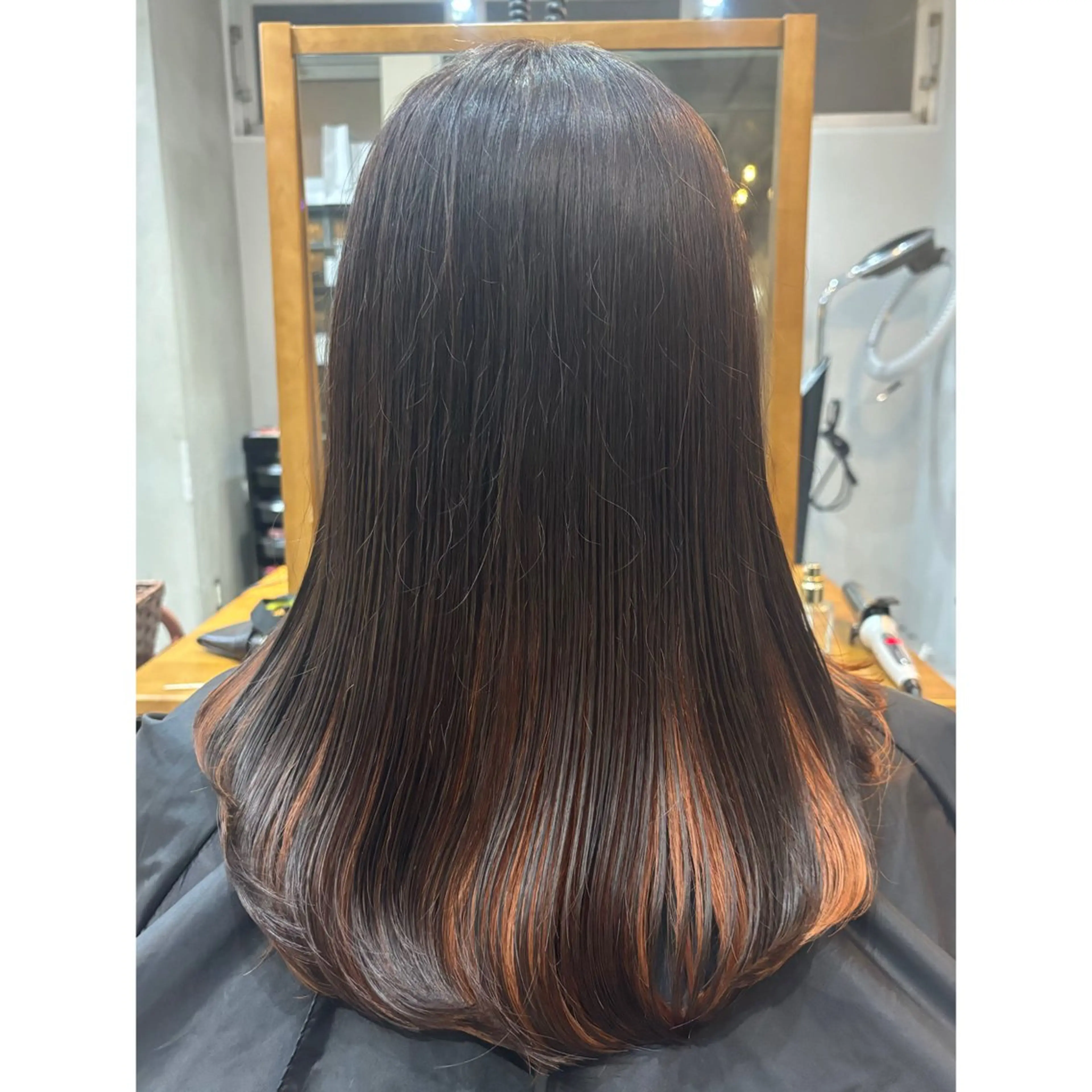 ミディアム カラー MIKU ☺︎のヘアスタイル