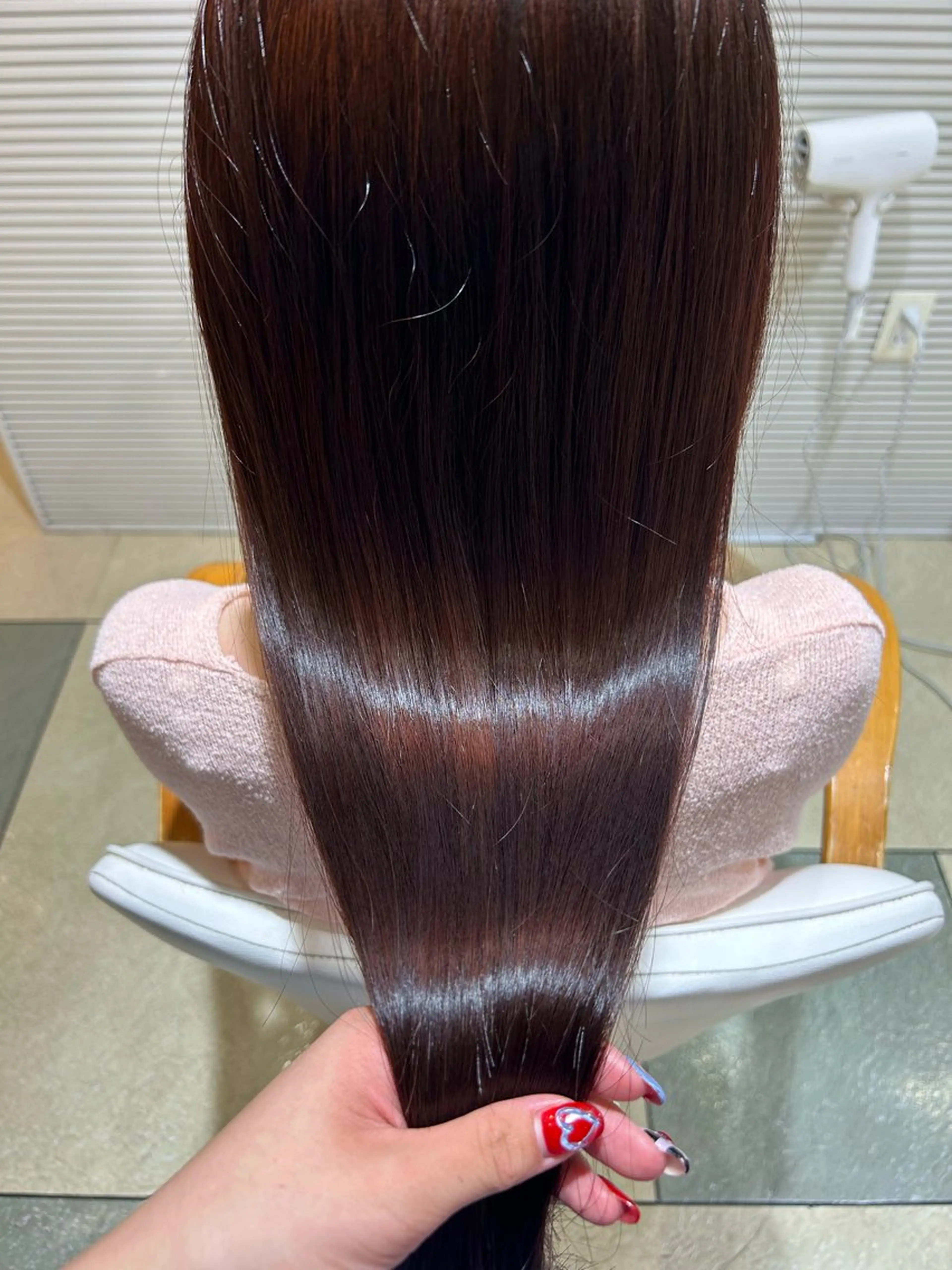 ロング カラー 🩷愛咲🩷レイヤー /透明感カラーのヘアスタイル