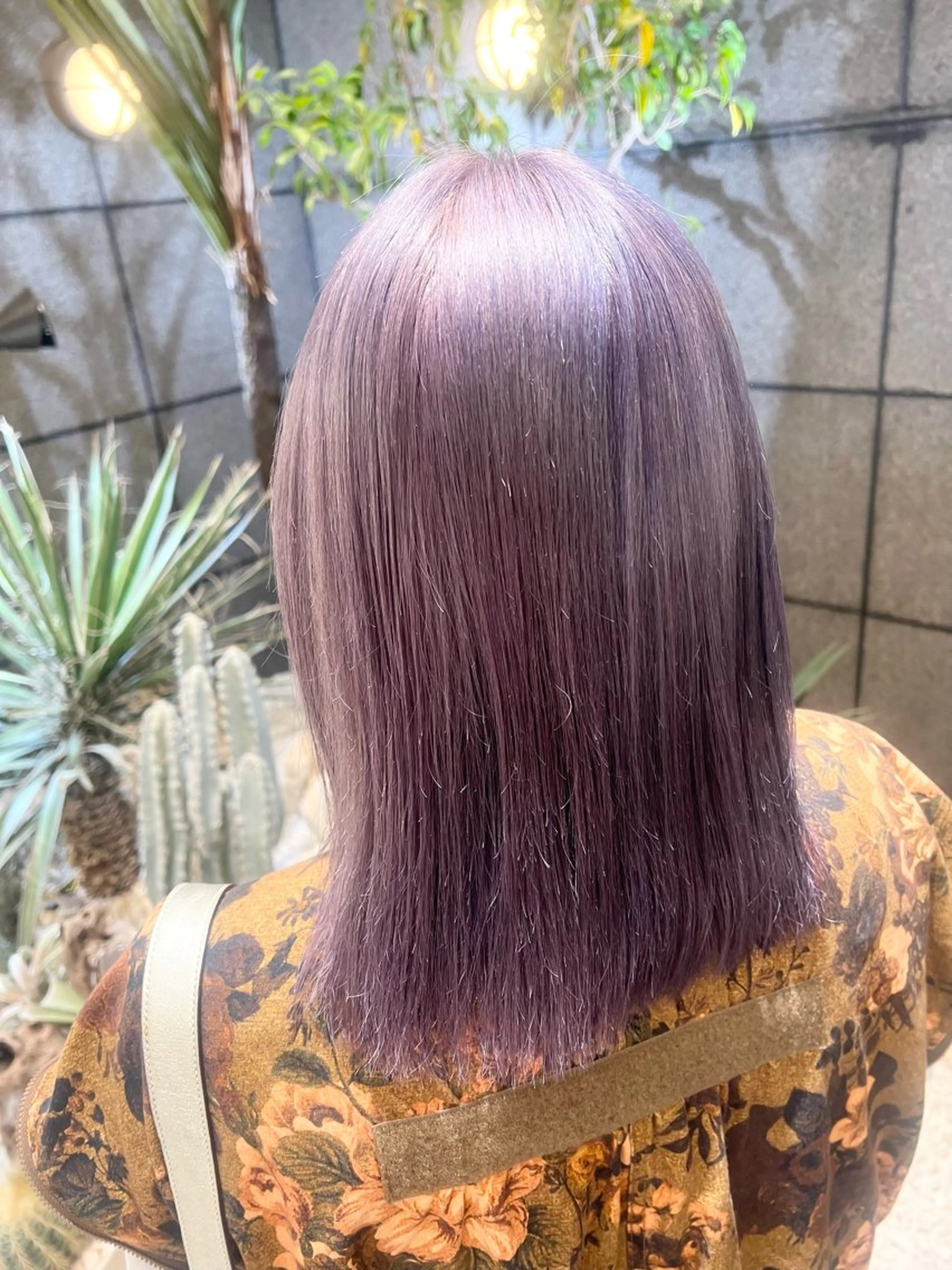 セミロング カラー ブリーチ グレージュ ラベンダーカラー 髪質改善 韓国風ヘア ヘアカラー 学生人気no.1 🦋ナツミのヘアスタイル