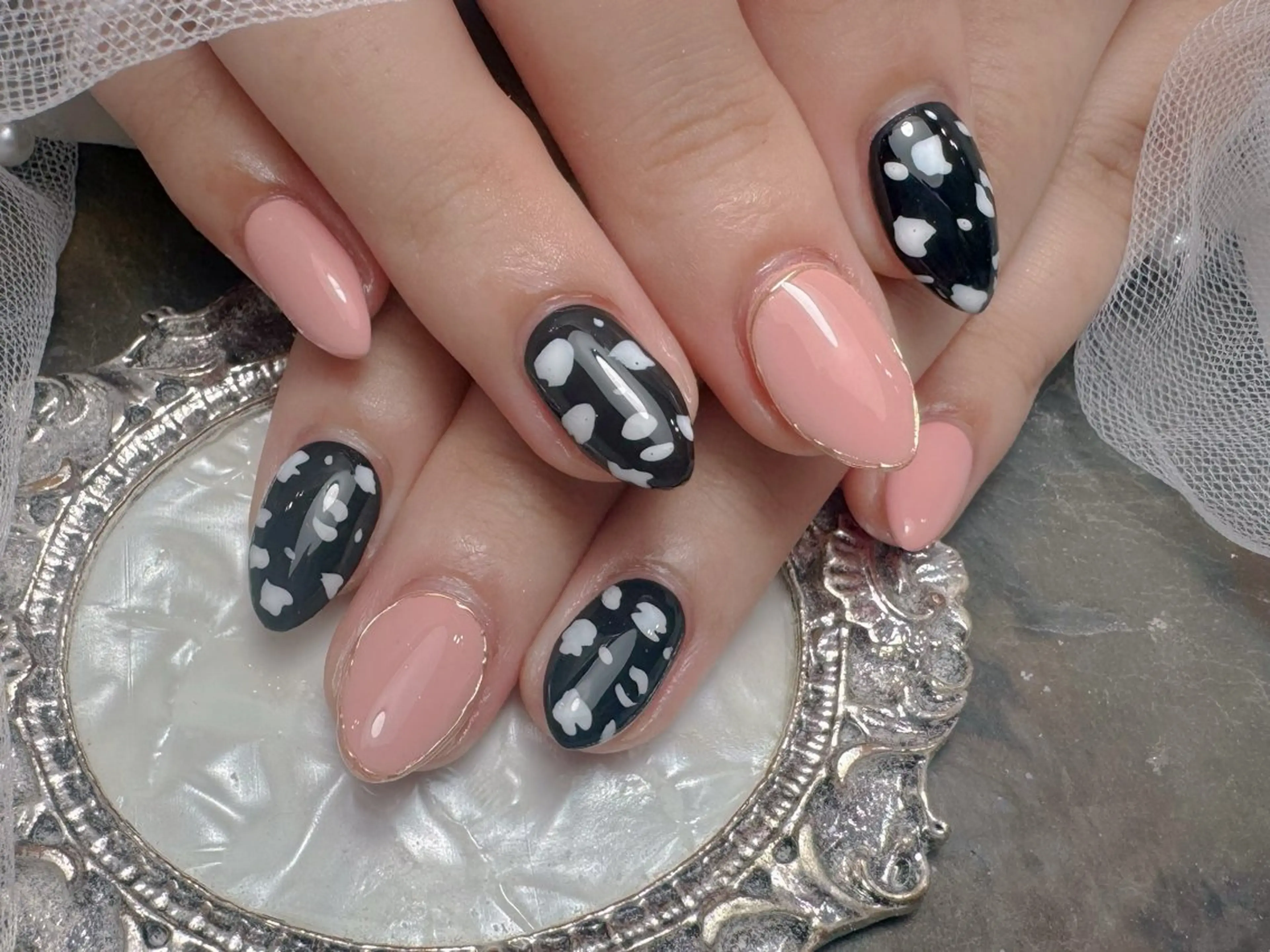 ネイル ハンドネイル マジックミラー所属・マジック ミラーのネイルデザイン