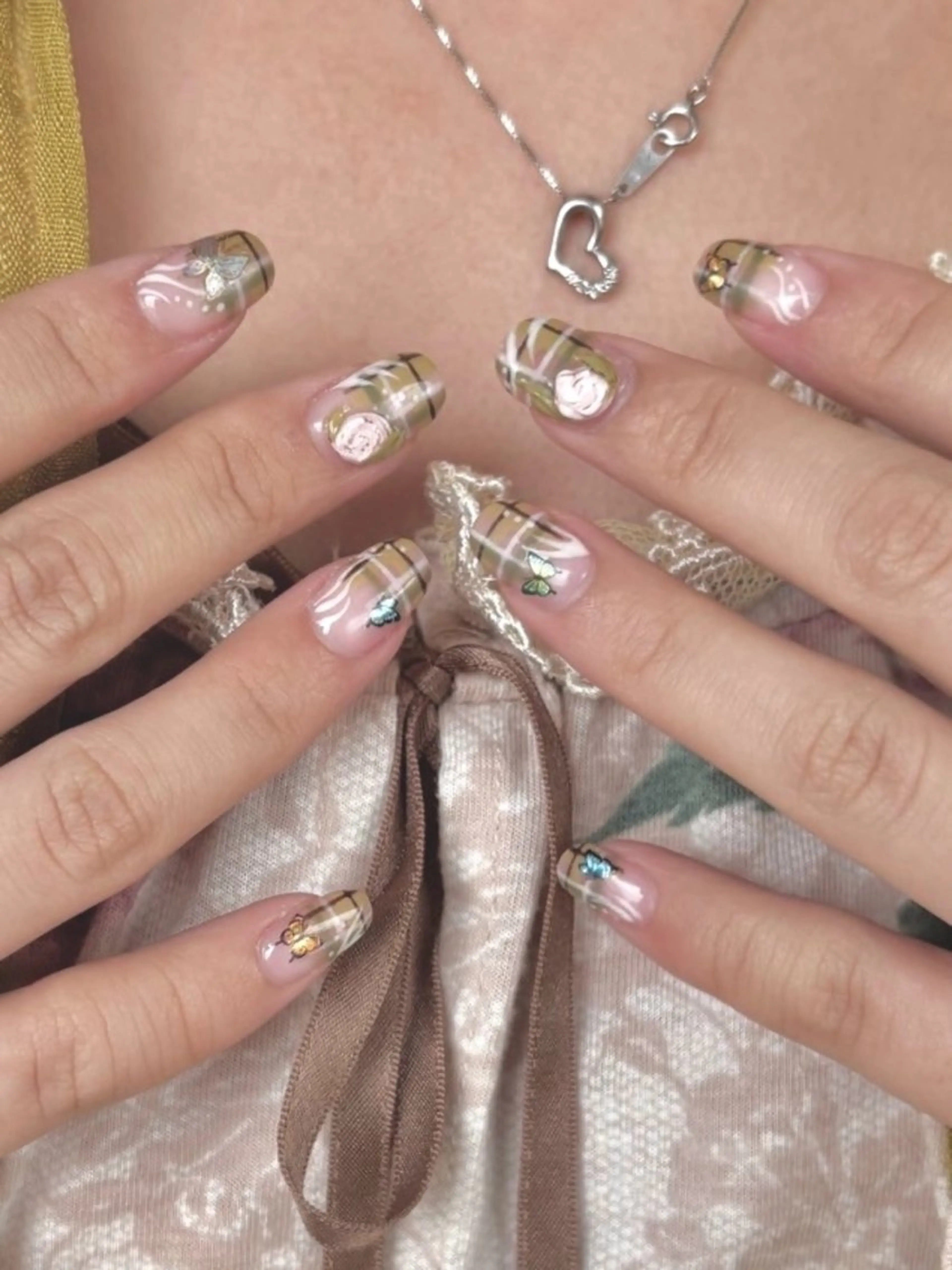 ネイル ハンドネイル iru.所属・西田 七海のネイルデザイン