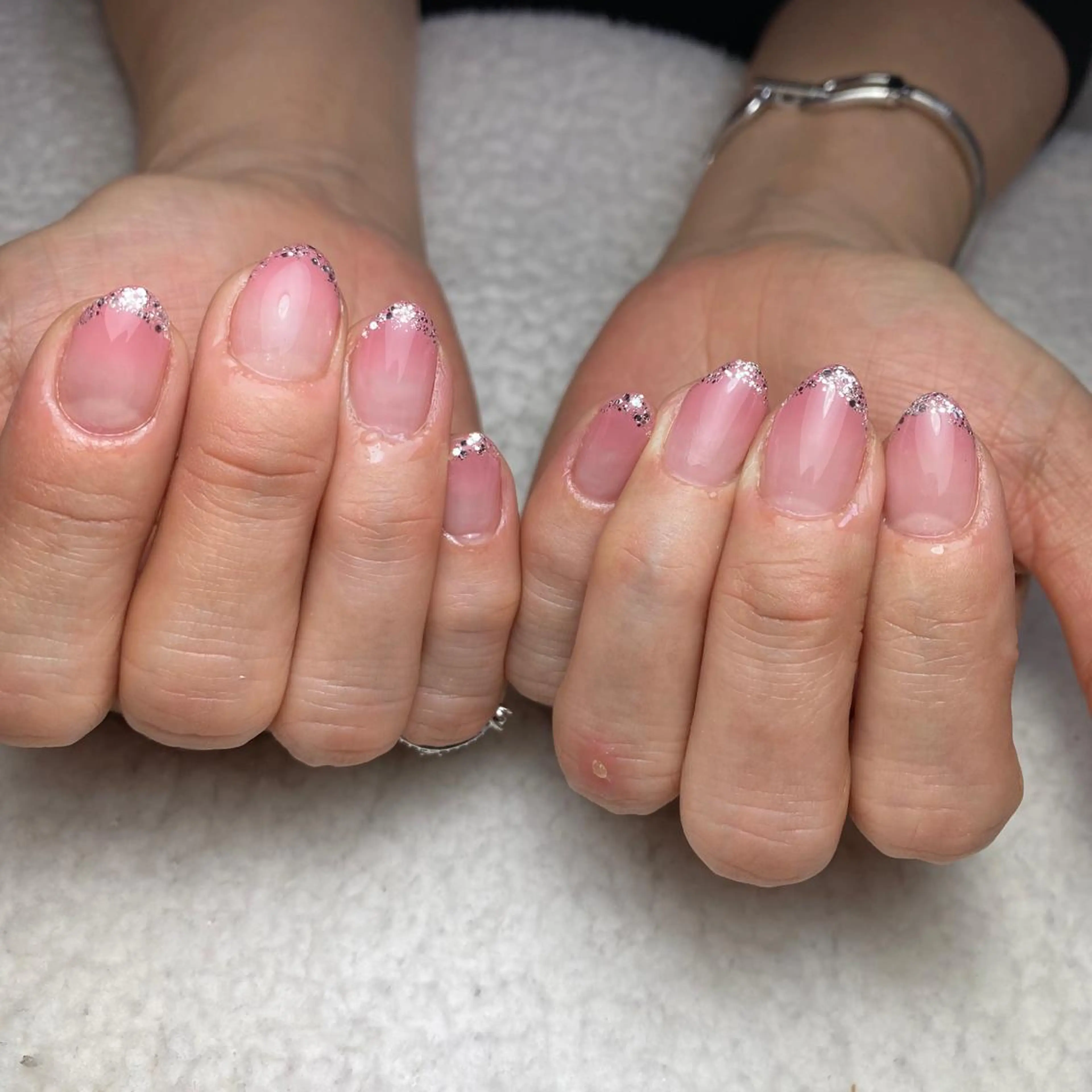 ネイル ジェルネイル ラメ(グリッター) ハンドネイル COCO+所属・COCO +のエステ・リラクイメージ