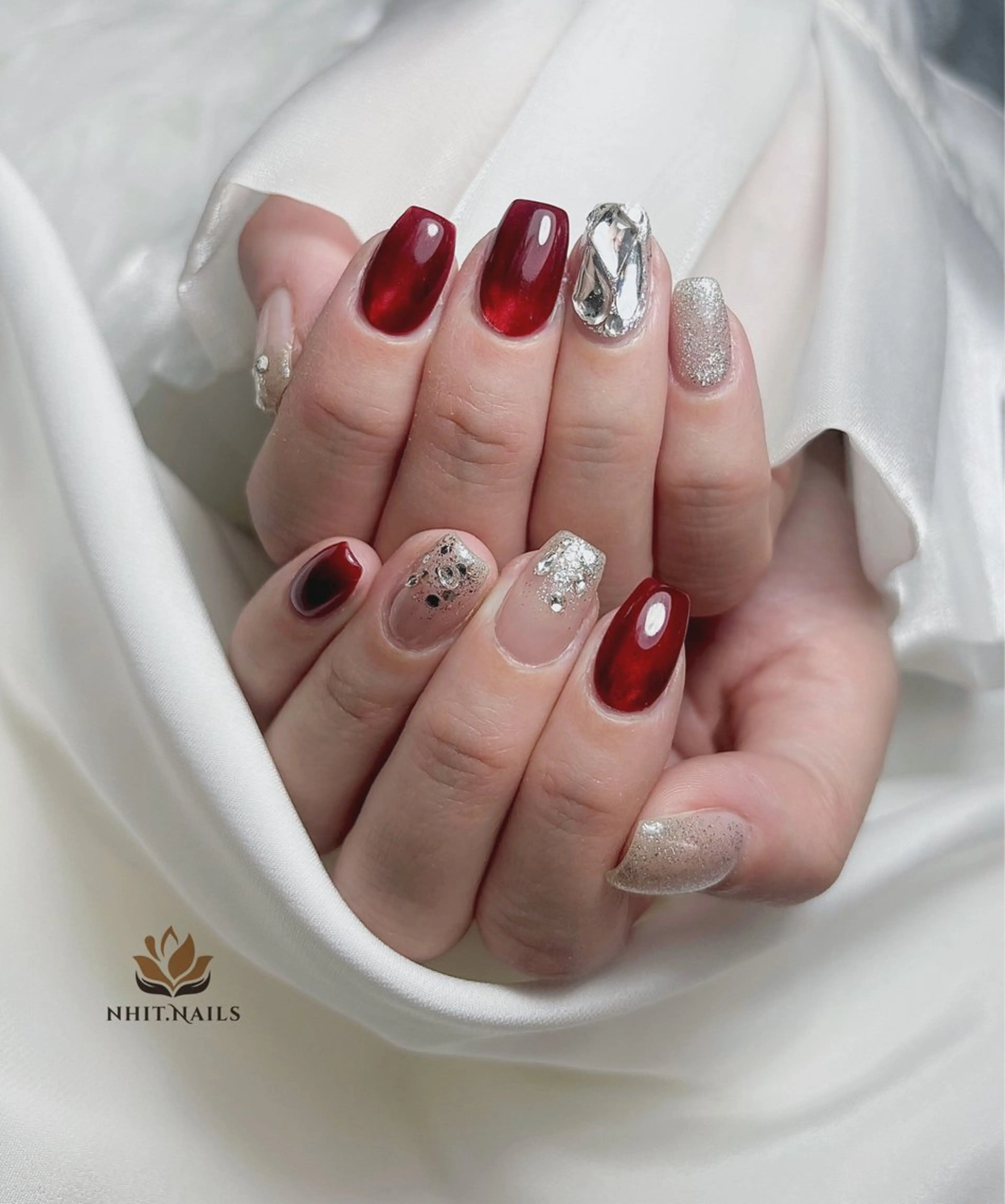 ネイル Nhit Nailsのネイルデザイン