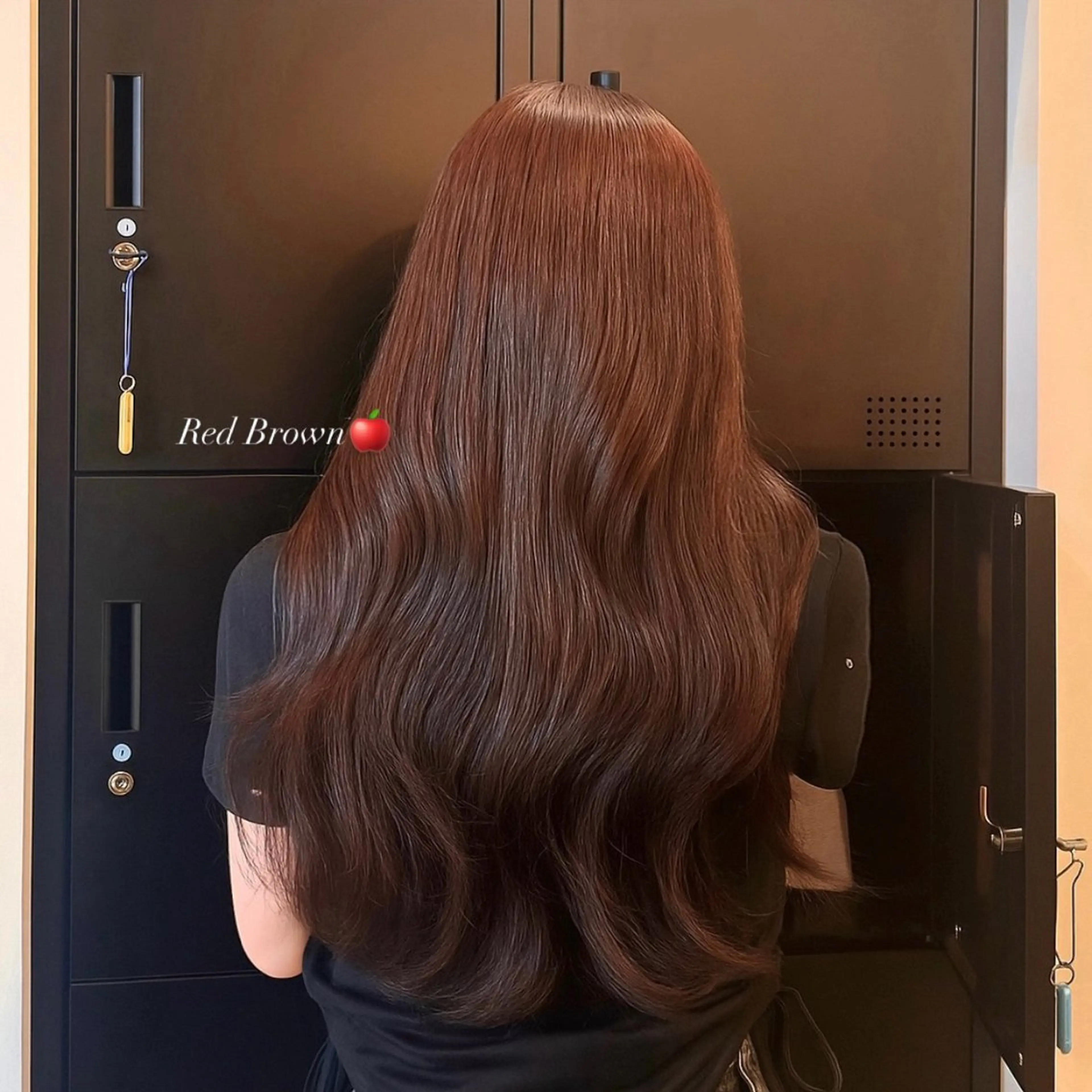 ロング カラー 松葉 柚月のヘアスタイル