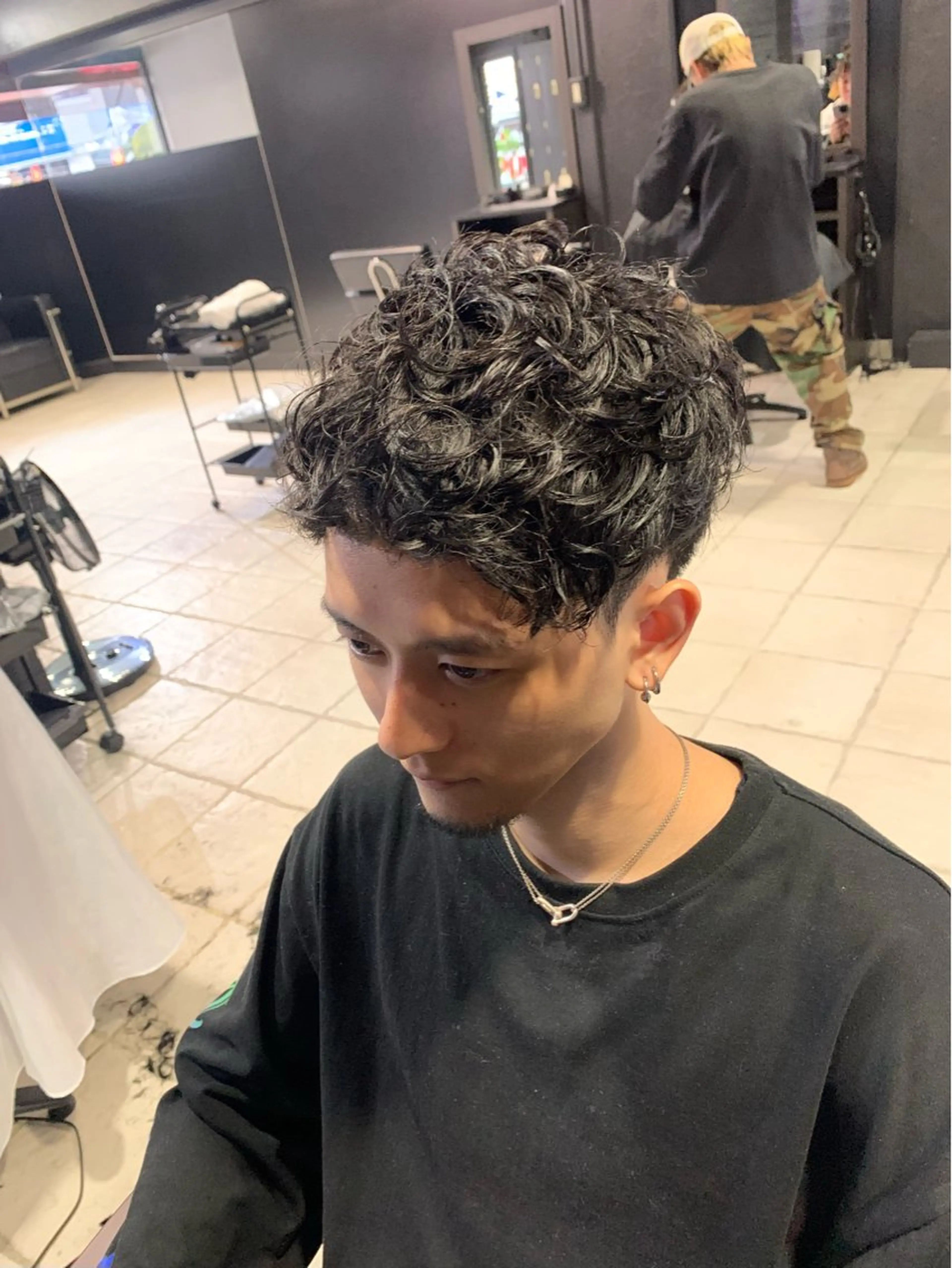 ショート メンズ ショートヘア カット ヘッドスパ ヘアセット メンズパーマ/難波/ 心斎橋　室園亮佑のヘアスタイル