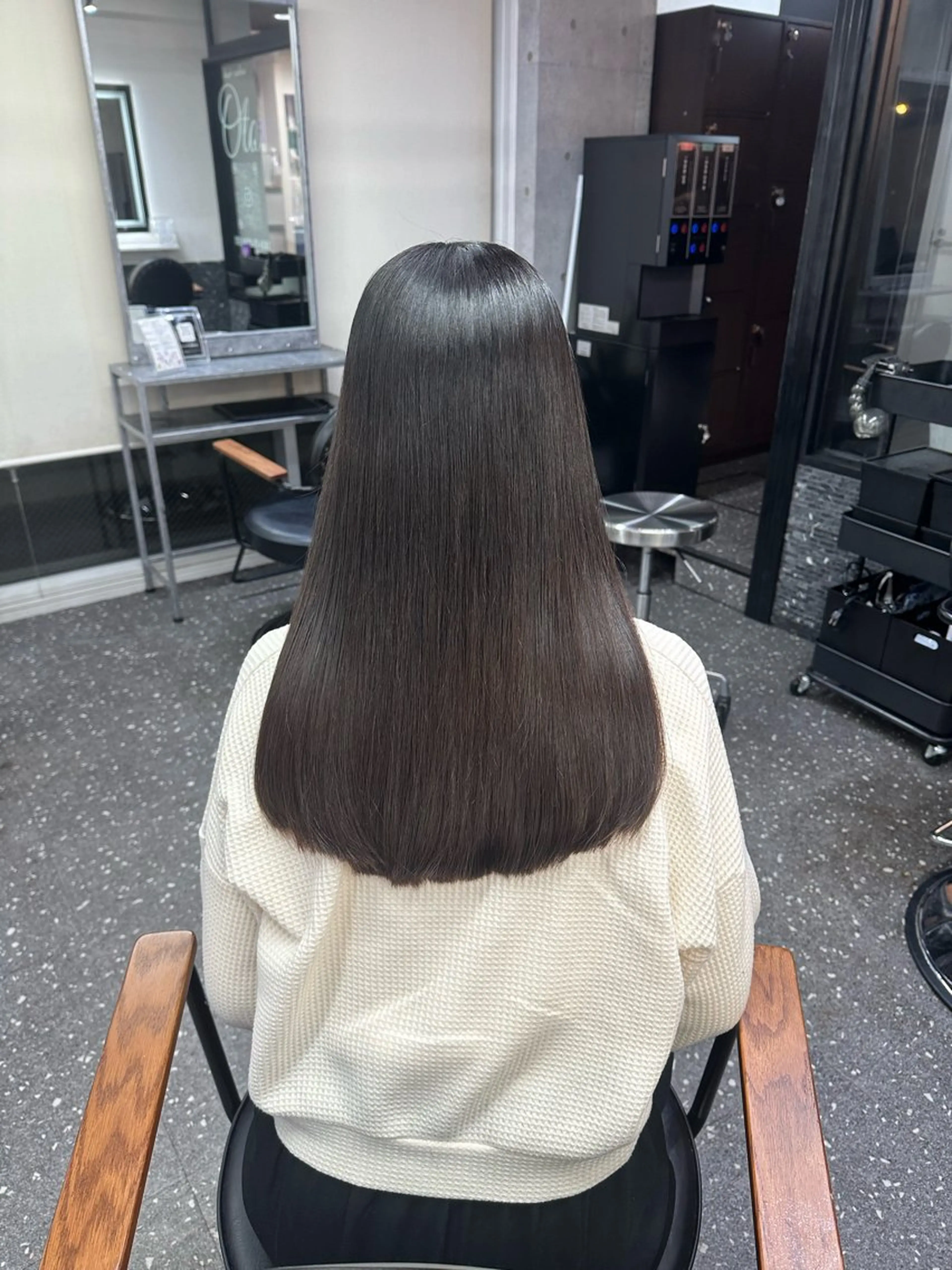 ロング パーマ カット 縮毛矯正 トリートメント 髪質改善⭐️縮毛矯正 吉祥寺⭐️Rinaのヘアスタイル