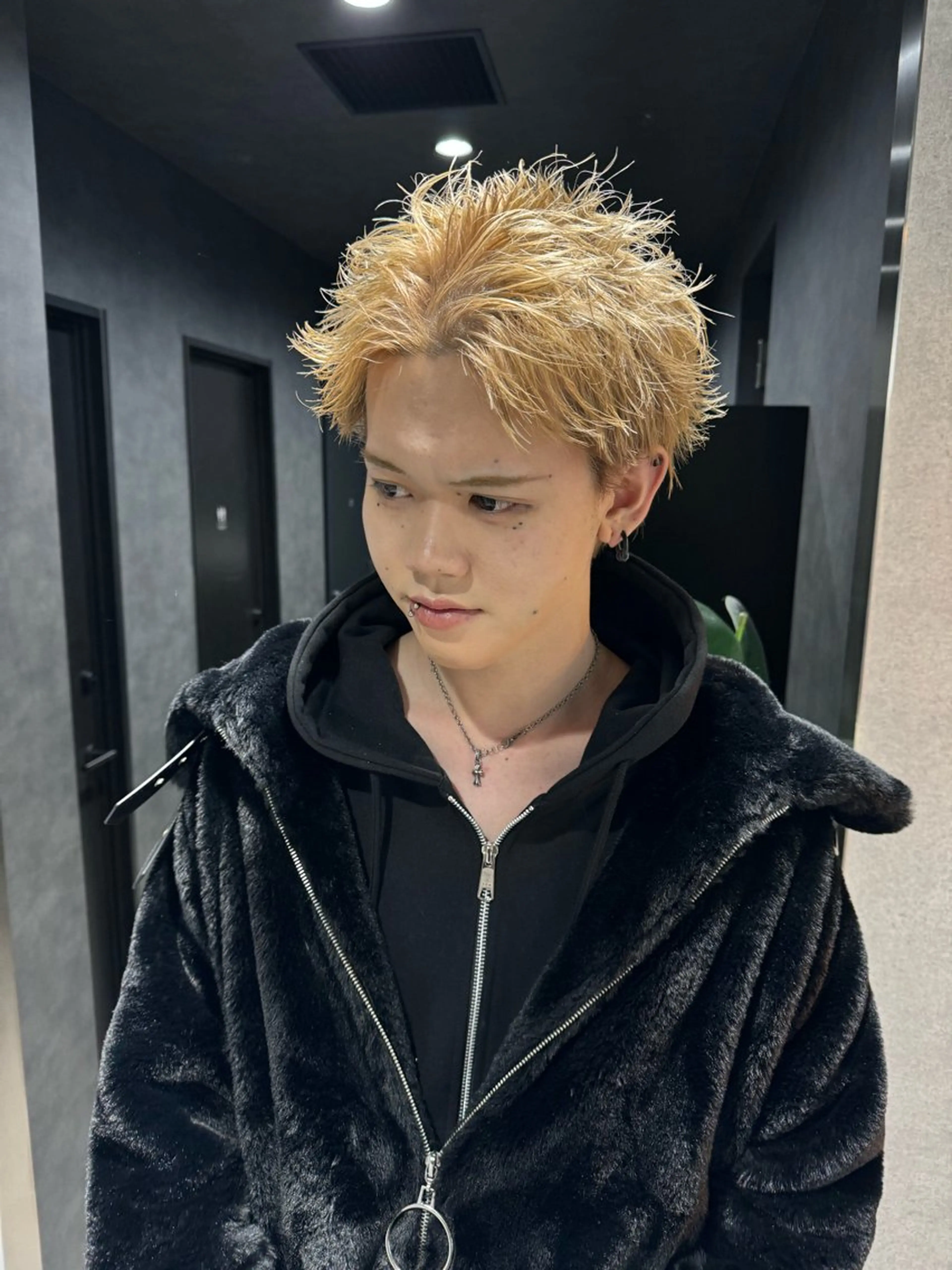 カラー メンズ メンズブリーチ ブリーチ ❤️‍🔥メンズ専門 mamu❤️‍🔥のヘアスタイル