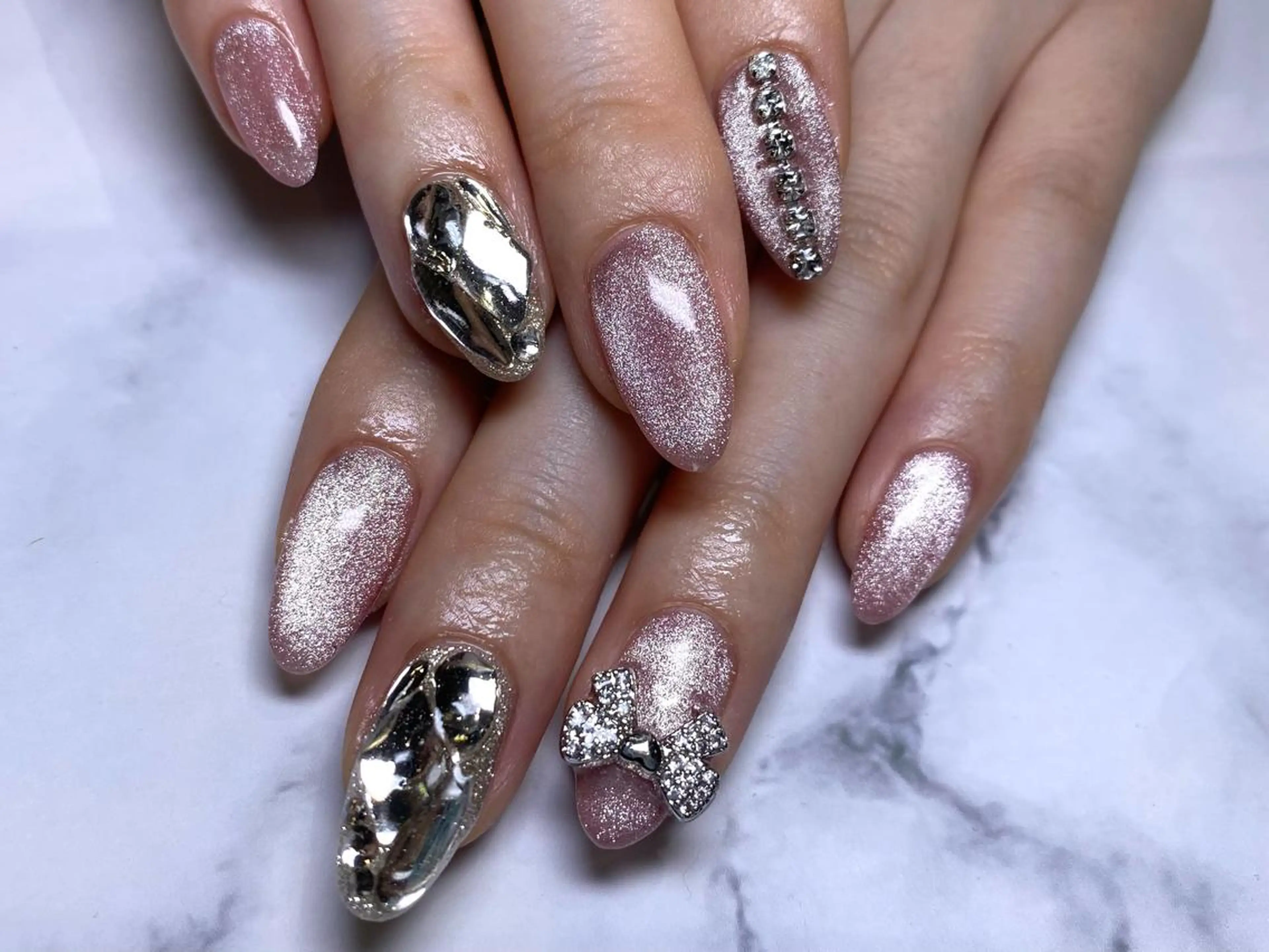 ネイル マグネットネイル ハンドネイル L'ecrin所属・L'ecrin 田中のネイルデザイン