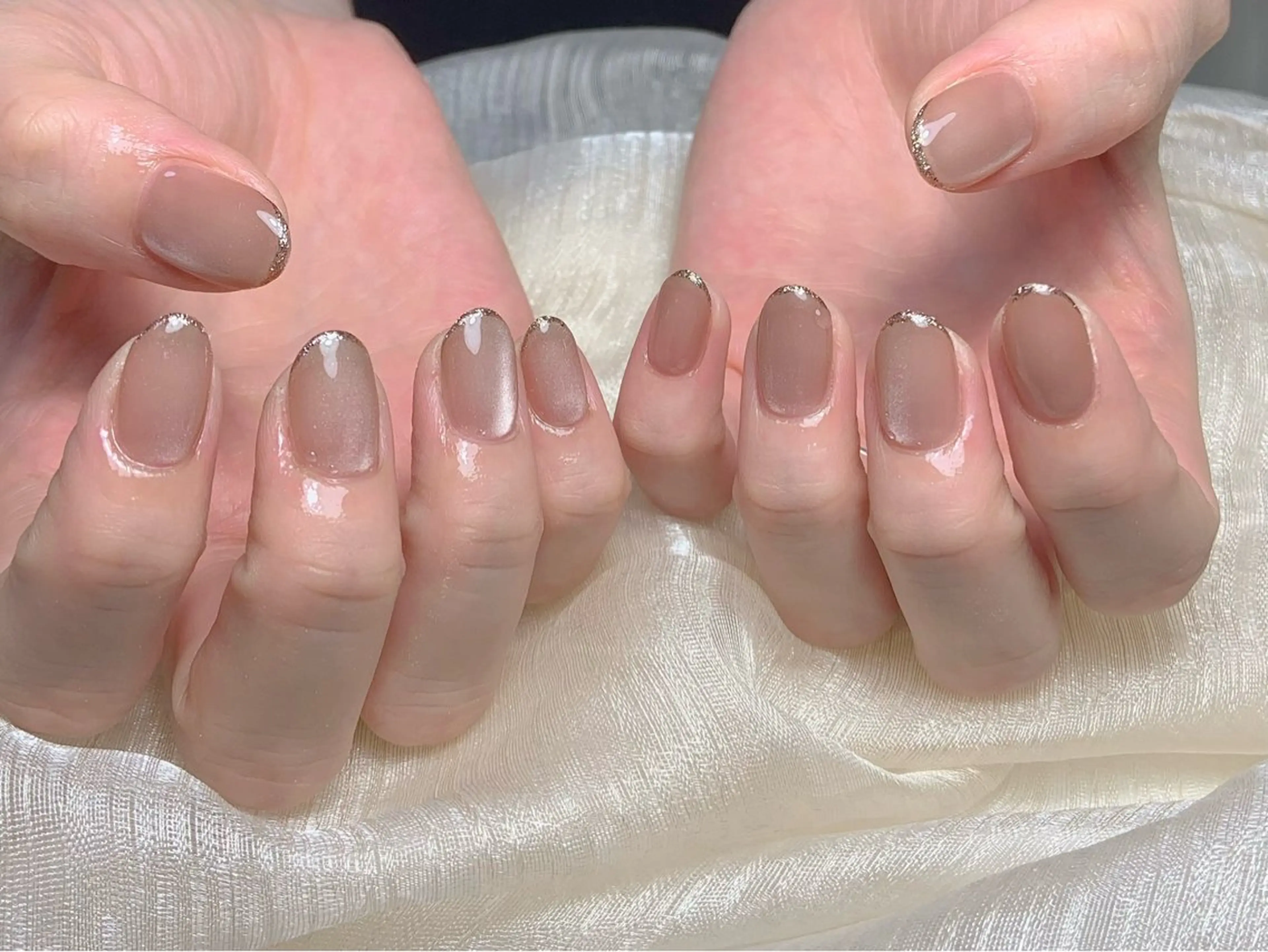 ネイル オーロラネイル チークネイル フレンチネイル ジェルネイル ガラスフレンチ ハンドネイル ハンドケア Nail Jolie所属・Nail Jolieのネイルデザイン