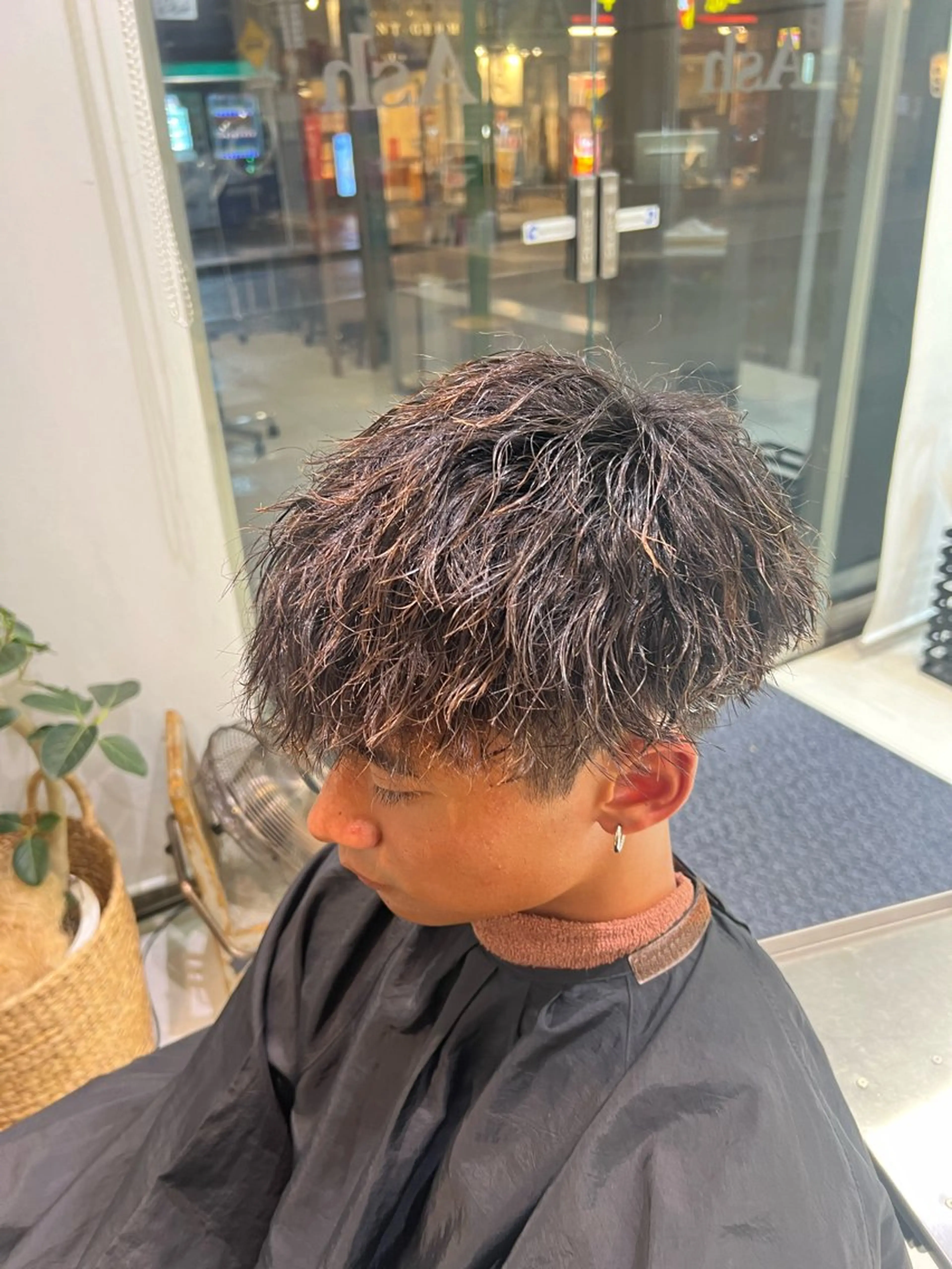 パーマ メンズ メンズブリーチ メンズパーマ カット パーマ SENA 再現性 パーマと縮毛矯正のヘアスタイル