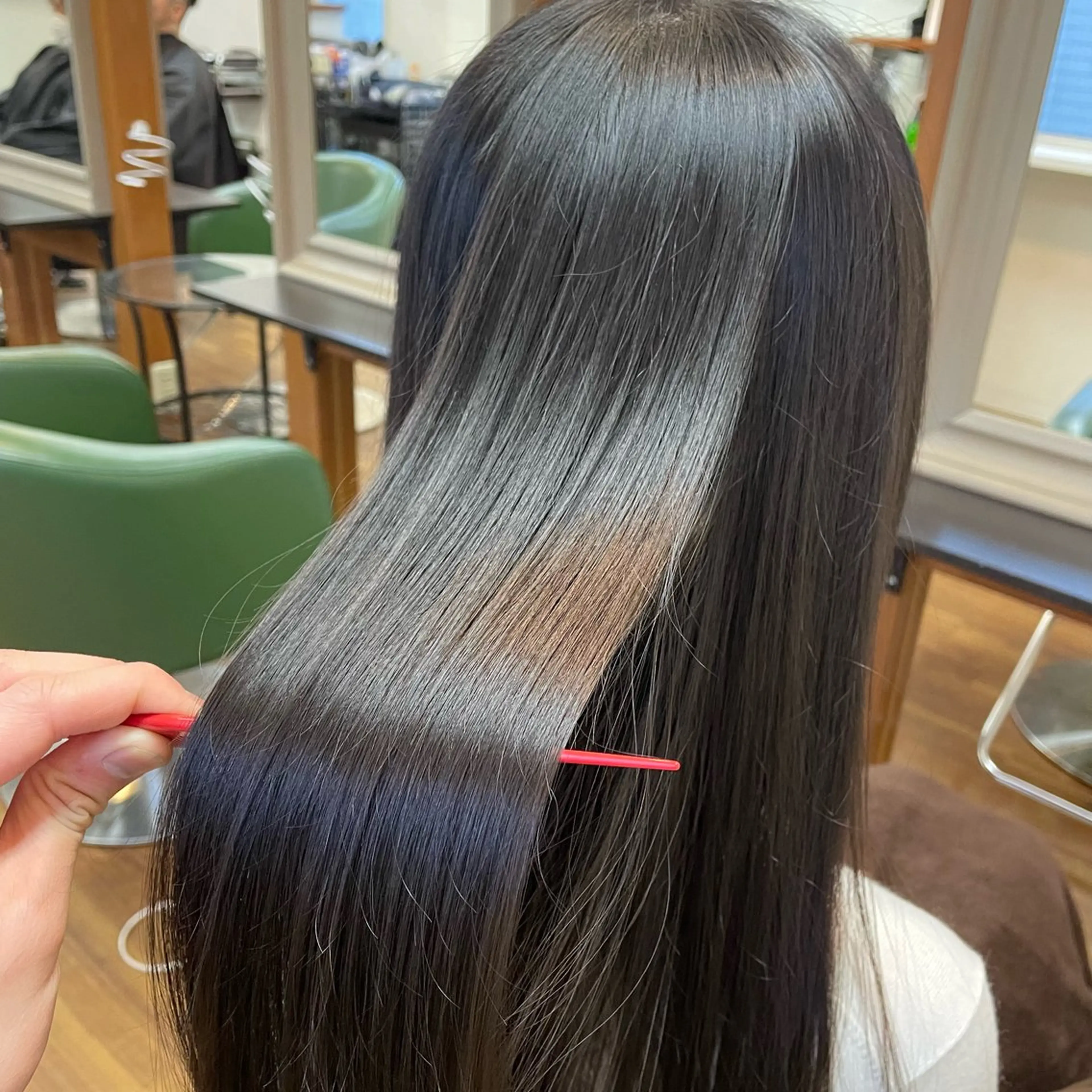 自宅でのケアをしっかりして持続約1ヶ月半/美髪矯正のメンテナンスにオススメ🟡髪質改善酸熱トリートメントの写真