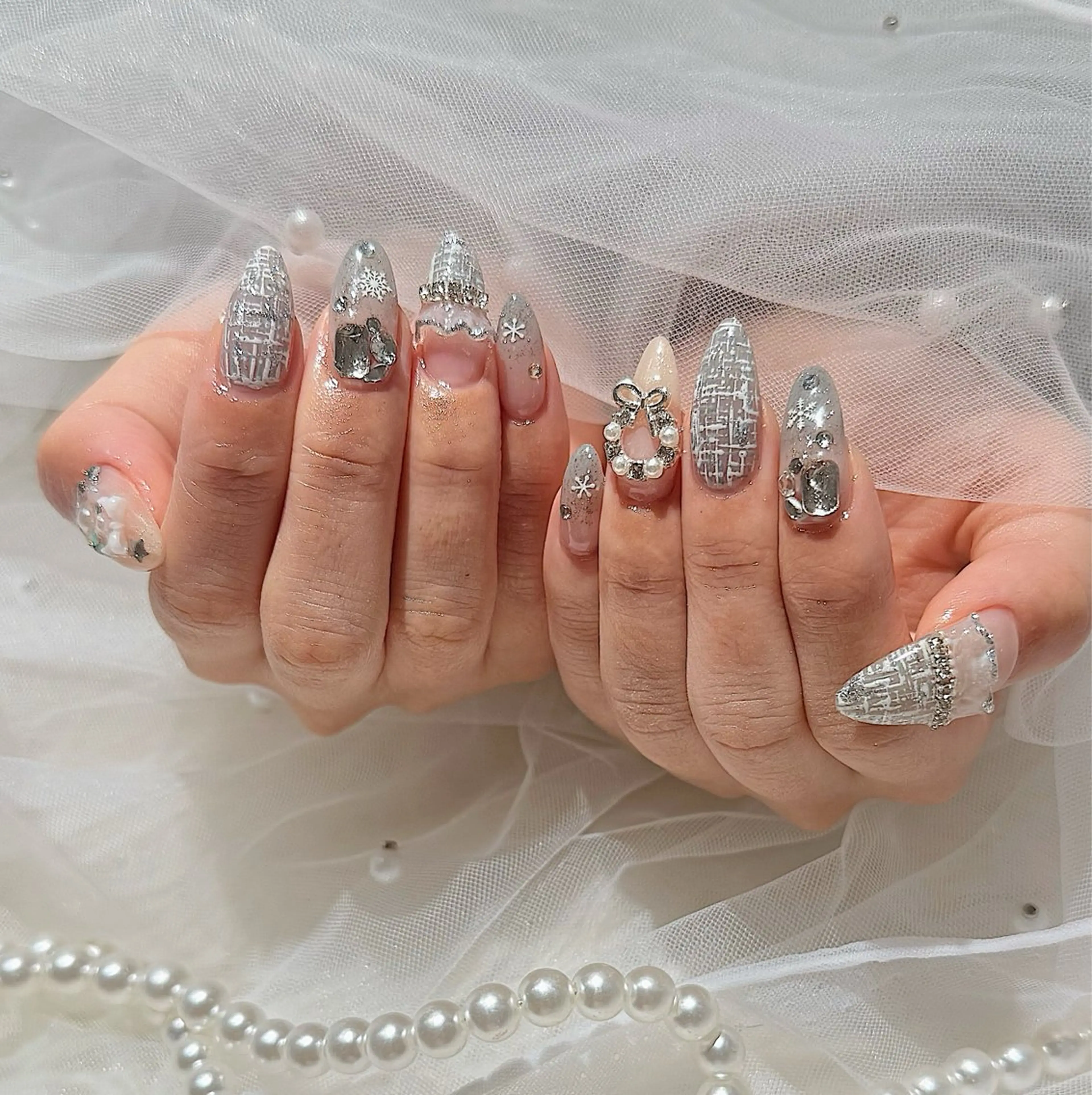 ロング ハンドネイル ハンドケア マシェリローズ所属・Macherie Roseのネイルデザイン