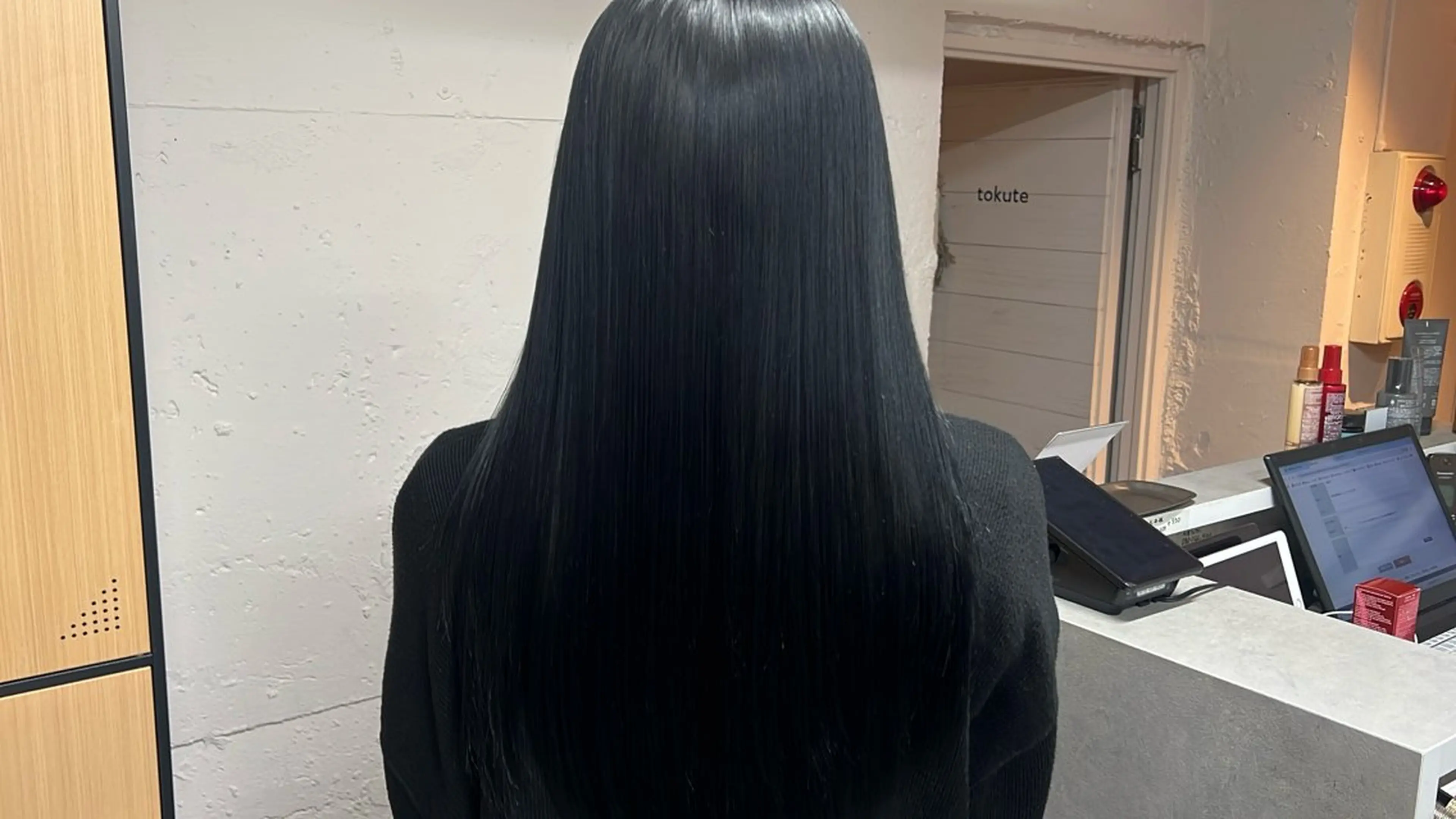 セミロング いしい りえのヘアスタイル