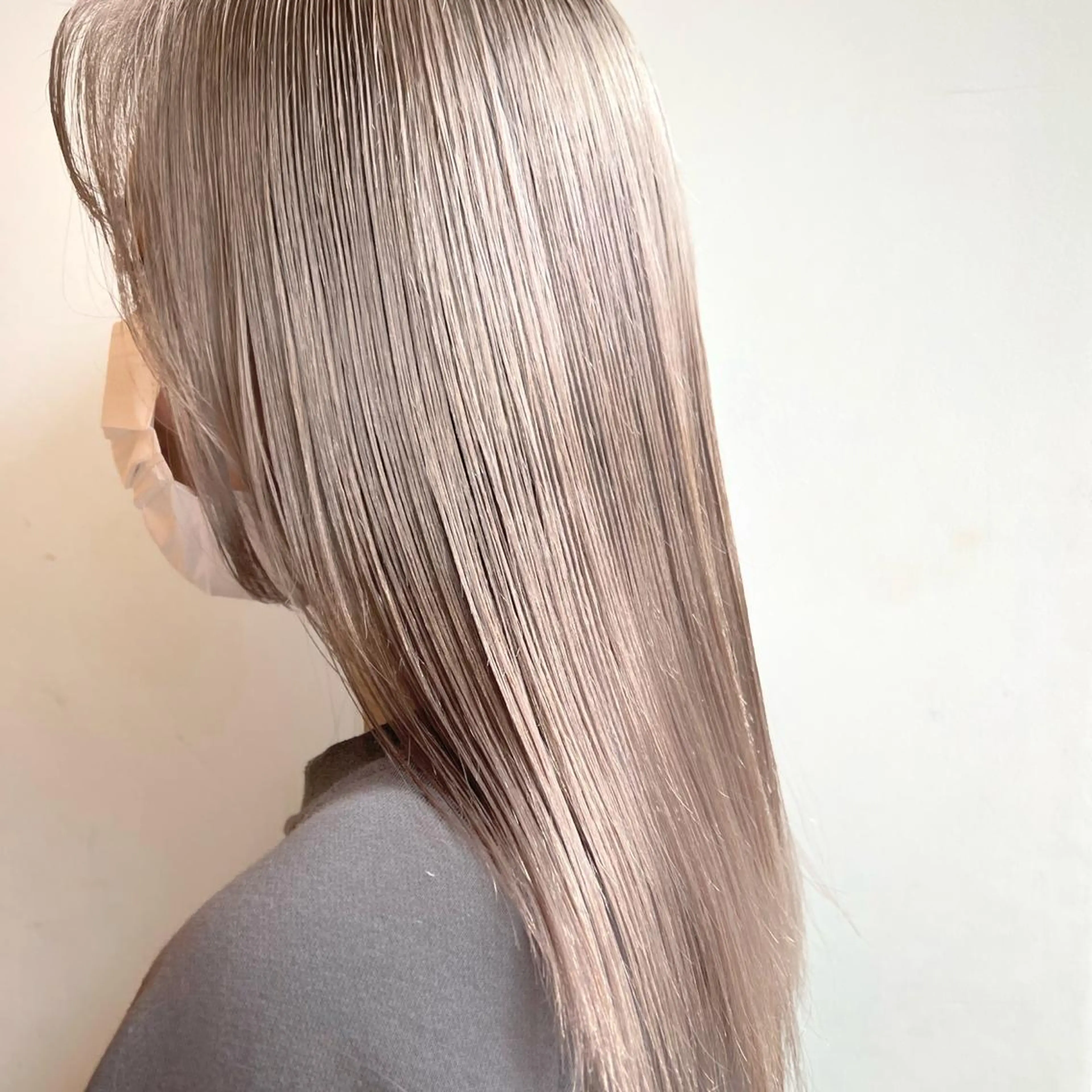 ロング カラー ベージュカラー 透明感カラー グレージュ ボブ ヘアカラー トリートメント ヘアセット レイヤー専門家 ダブルカラー修のヘアスタイル