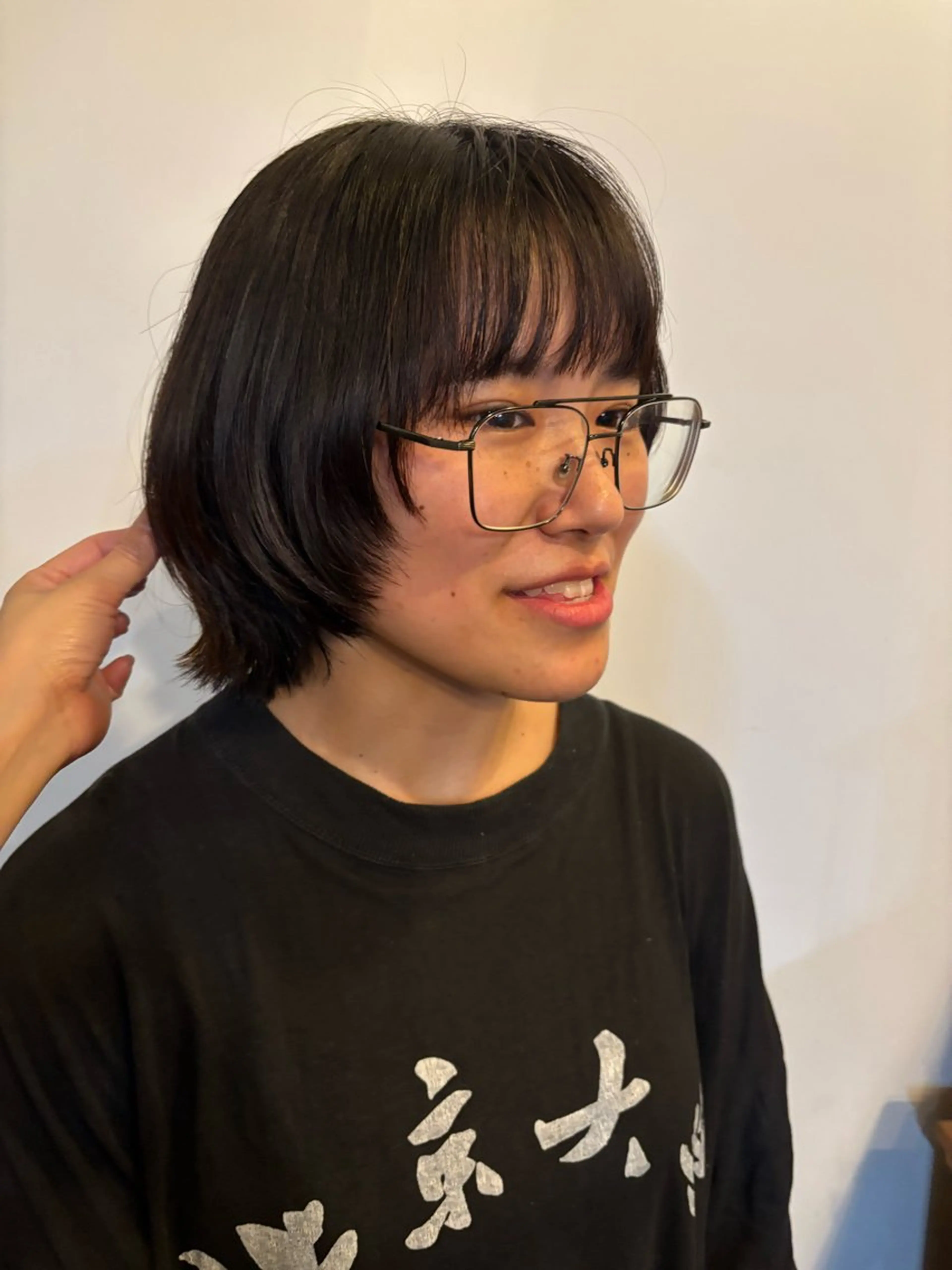 ショート ウシロダ メグミのヘアスタイル