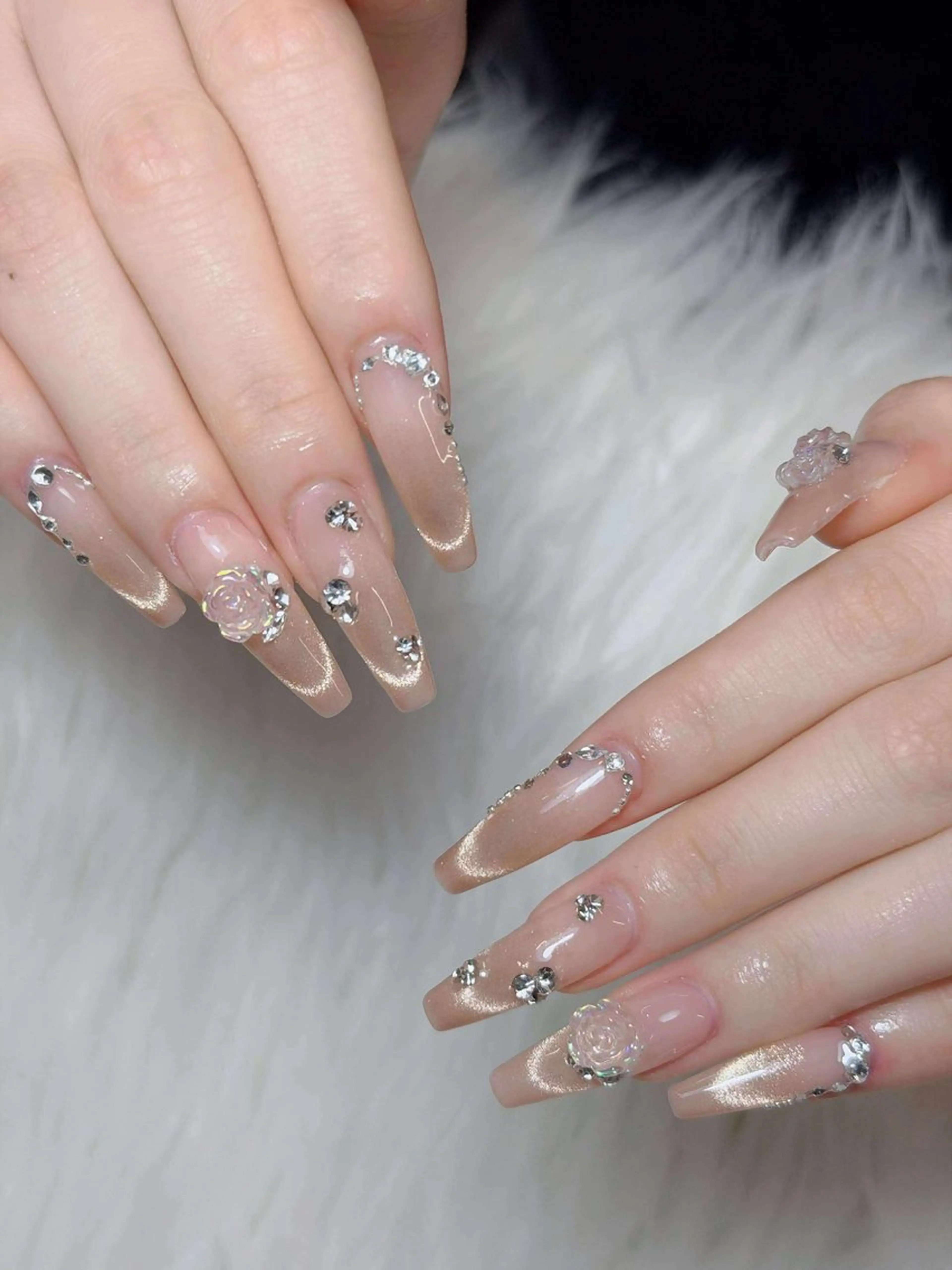 ネイル オーロラネイル チークネイル フットネイル フレンチネイル ハロウィン ハンドネイル Lumi Nail 新大久保3‘のネイルデザイン