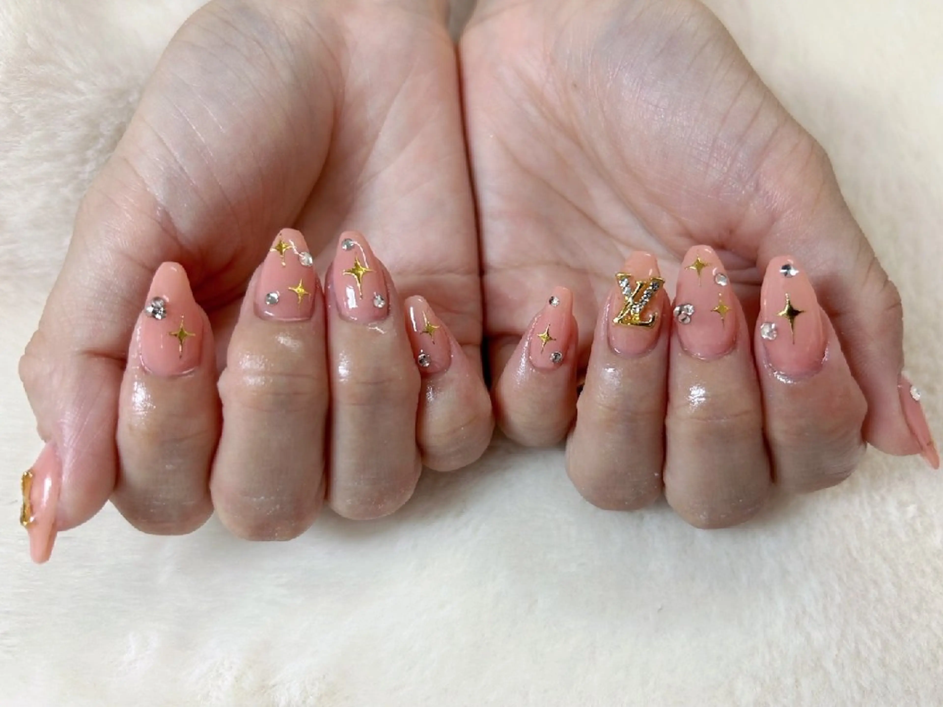 ネイル ピンク ワンホンネイル ハンドネイル ハンドケア 心斎橋Salon Epokkuのネイルデザイン