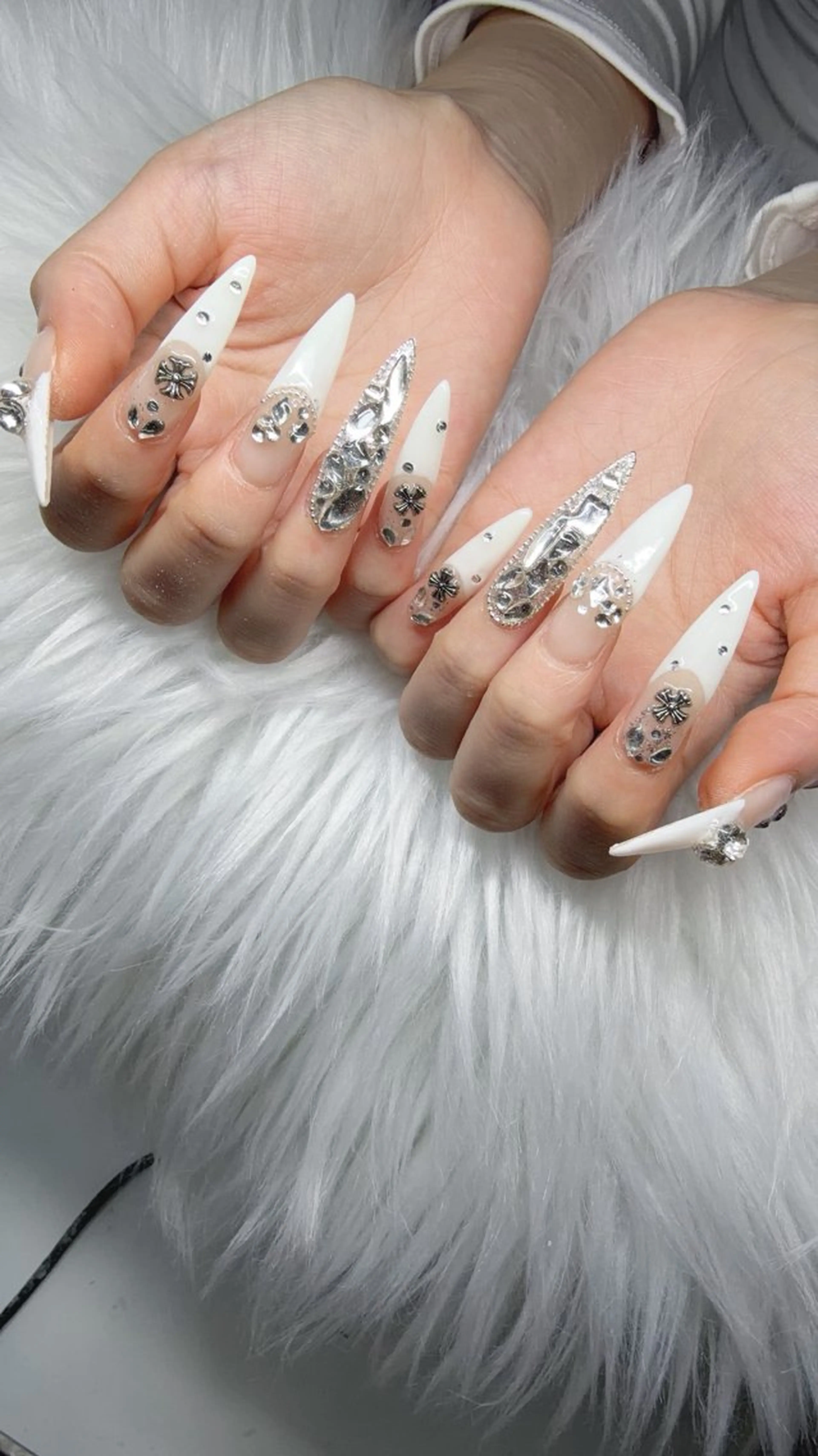 ネイル ハンドネイル Lee Nailsのネイルデザイン