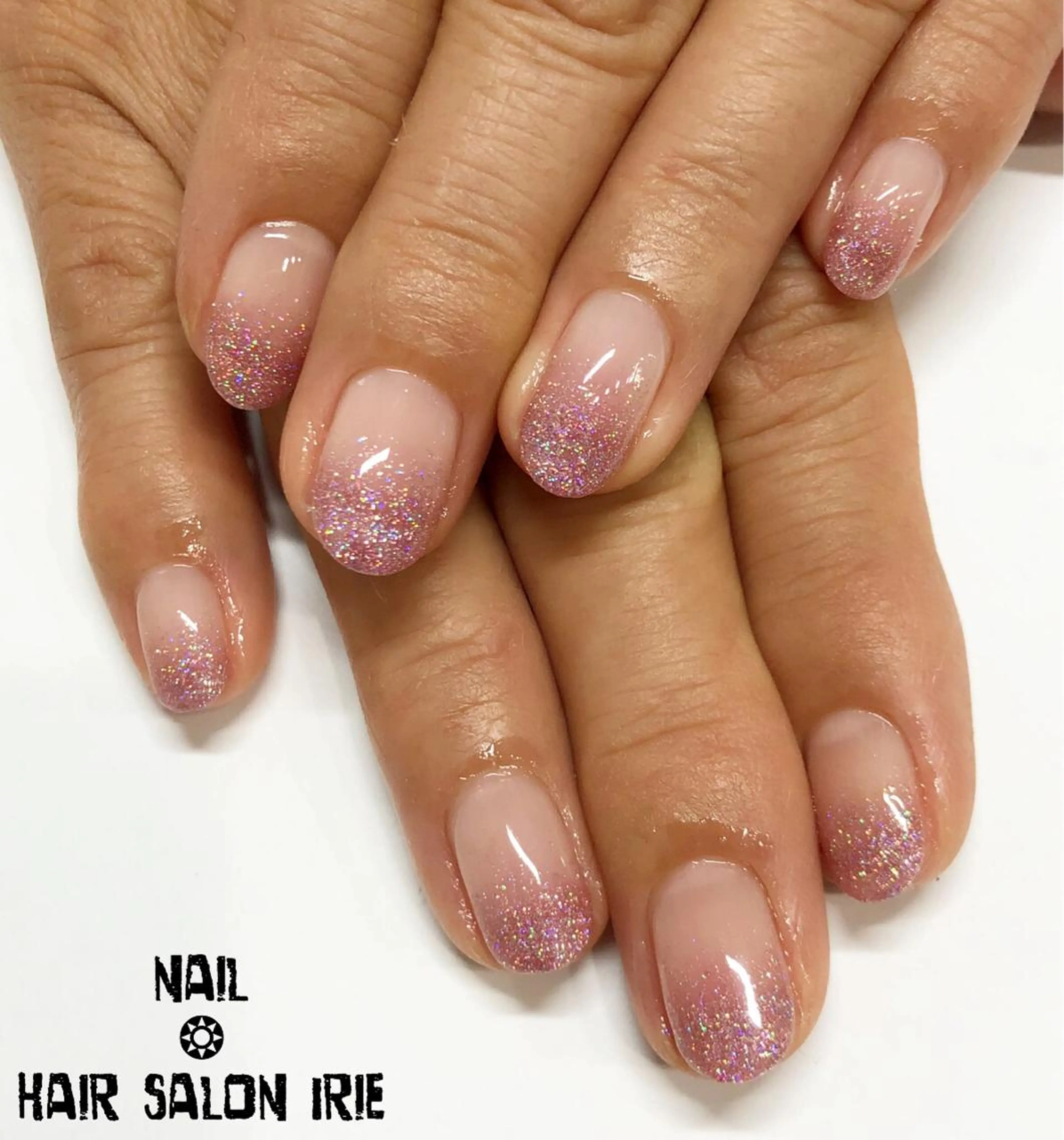 ネイル Hair salon Irie所属・與儀 知佳のネイルデザイン