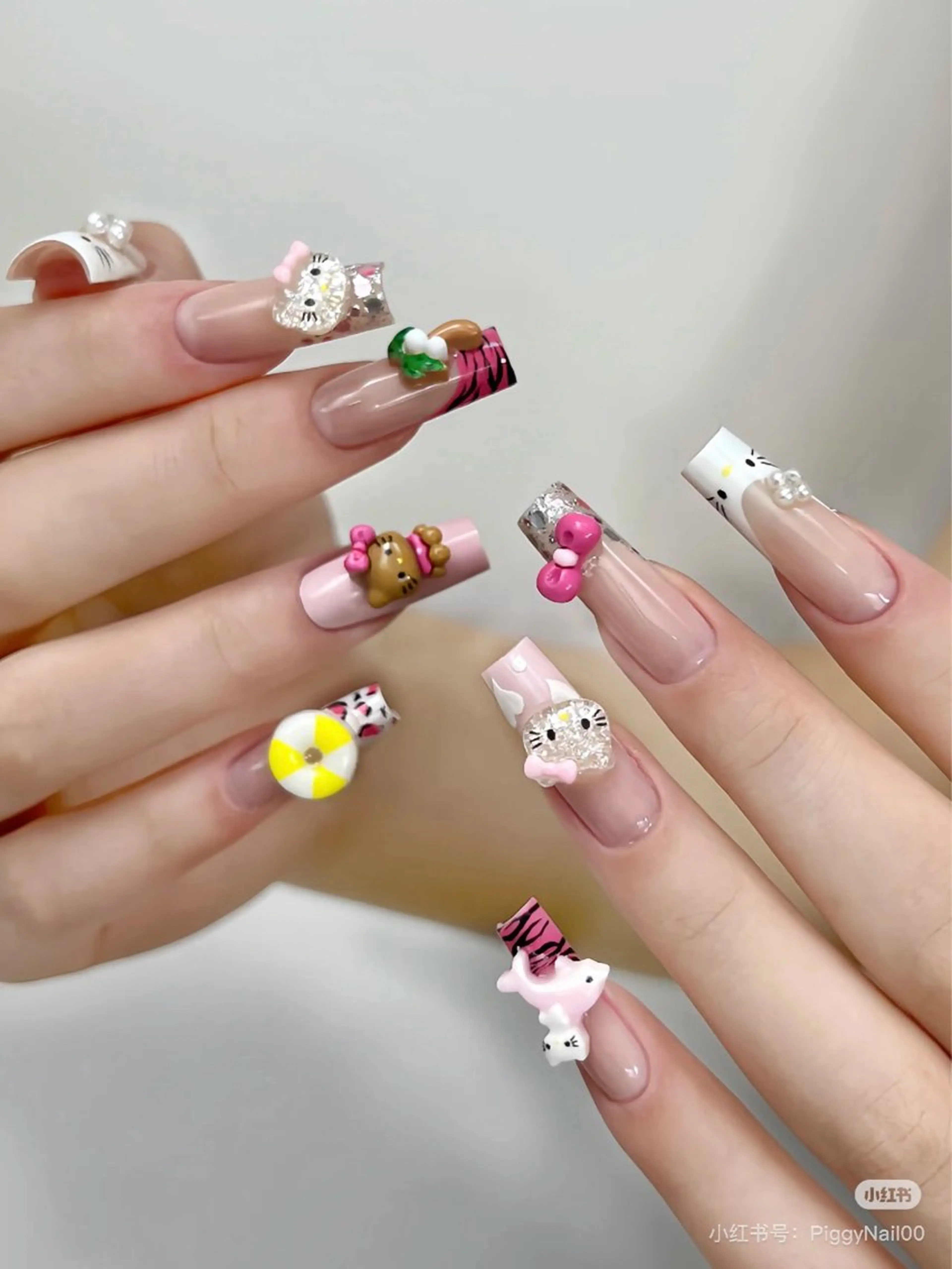 ネイル アートネイル チークネイル 長さ出し フットネイル ジェルネイル ハンドネイル ハンドケア ラッキーネイルサロン 西川口東口店のネイルデザイン