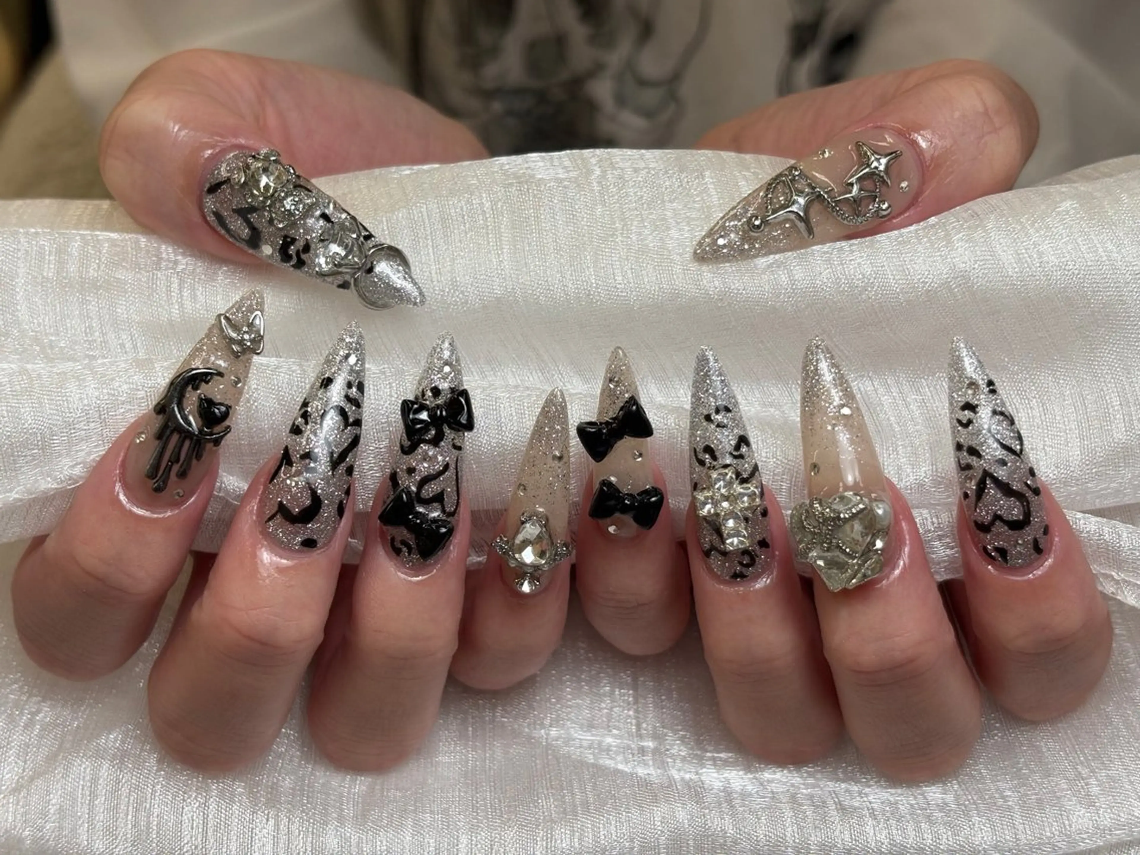 ネイル アートネイル フレンチネイル ジェルネイル ニュアンスネイル オフィスネイル ハンドネイル Nie Nail Shinokuboのネイルデザイン
