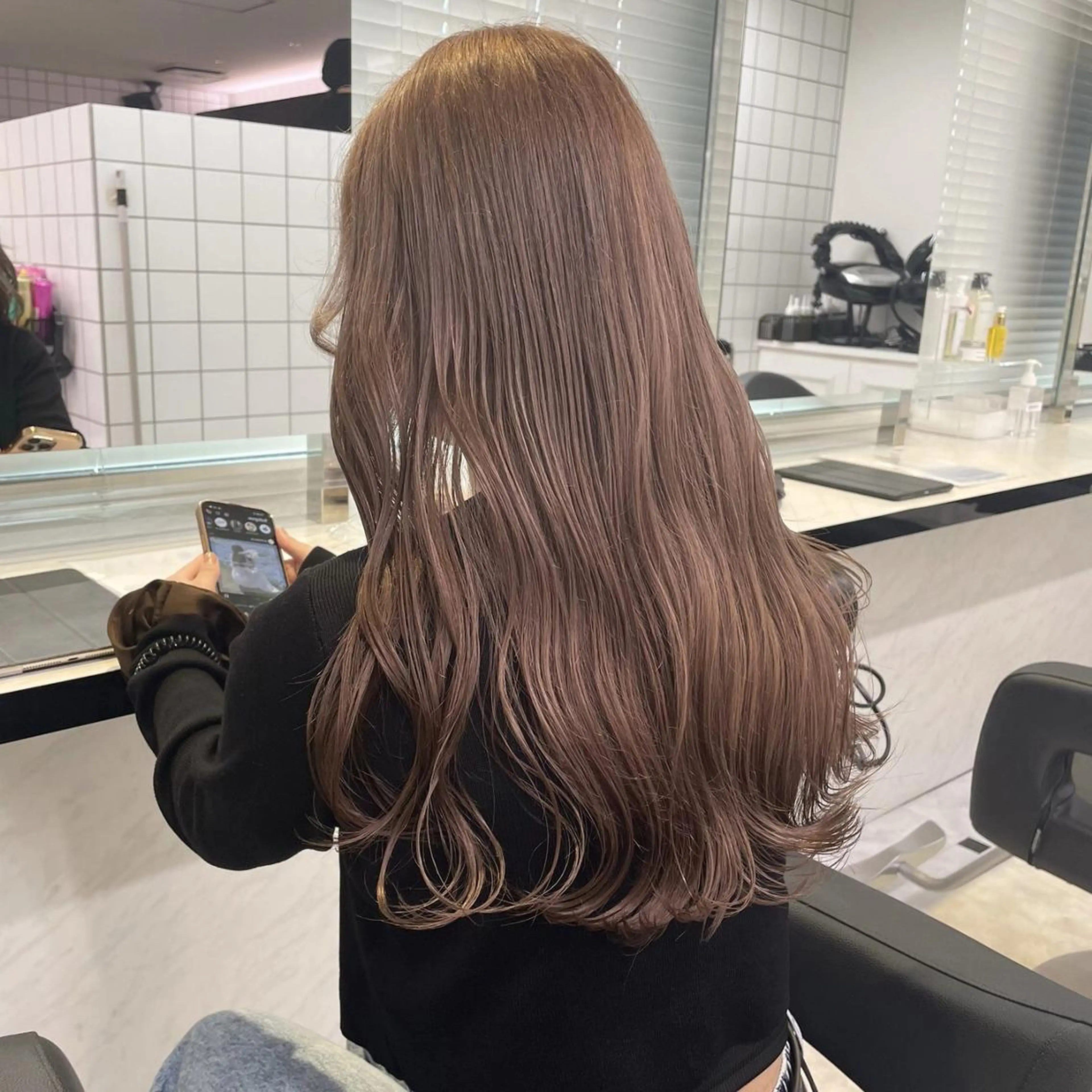 【🧸透明感ミルクティーなら🧸】ブリーチダブルカラーの写真