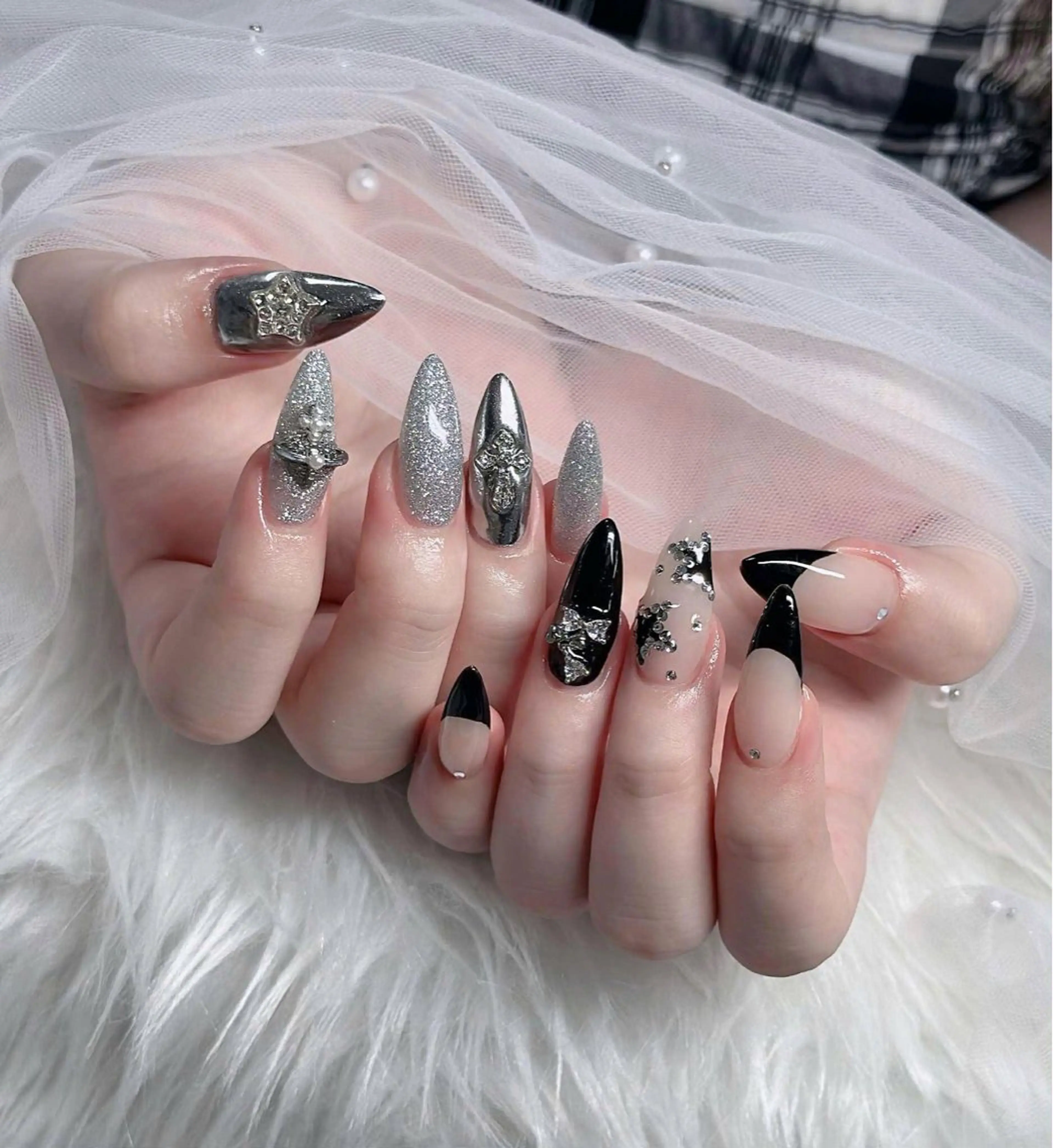 ネイル フレンチネイル ジェルネイル ハロウィン 韓国ネイル マグネットネイル ハンドネイル Hbaby nailのネイルデザイン