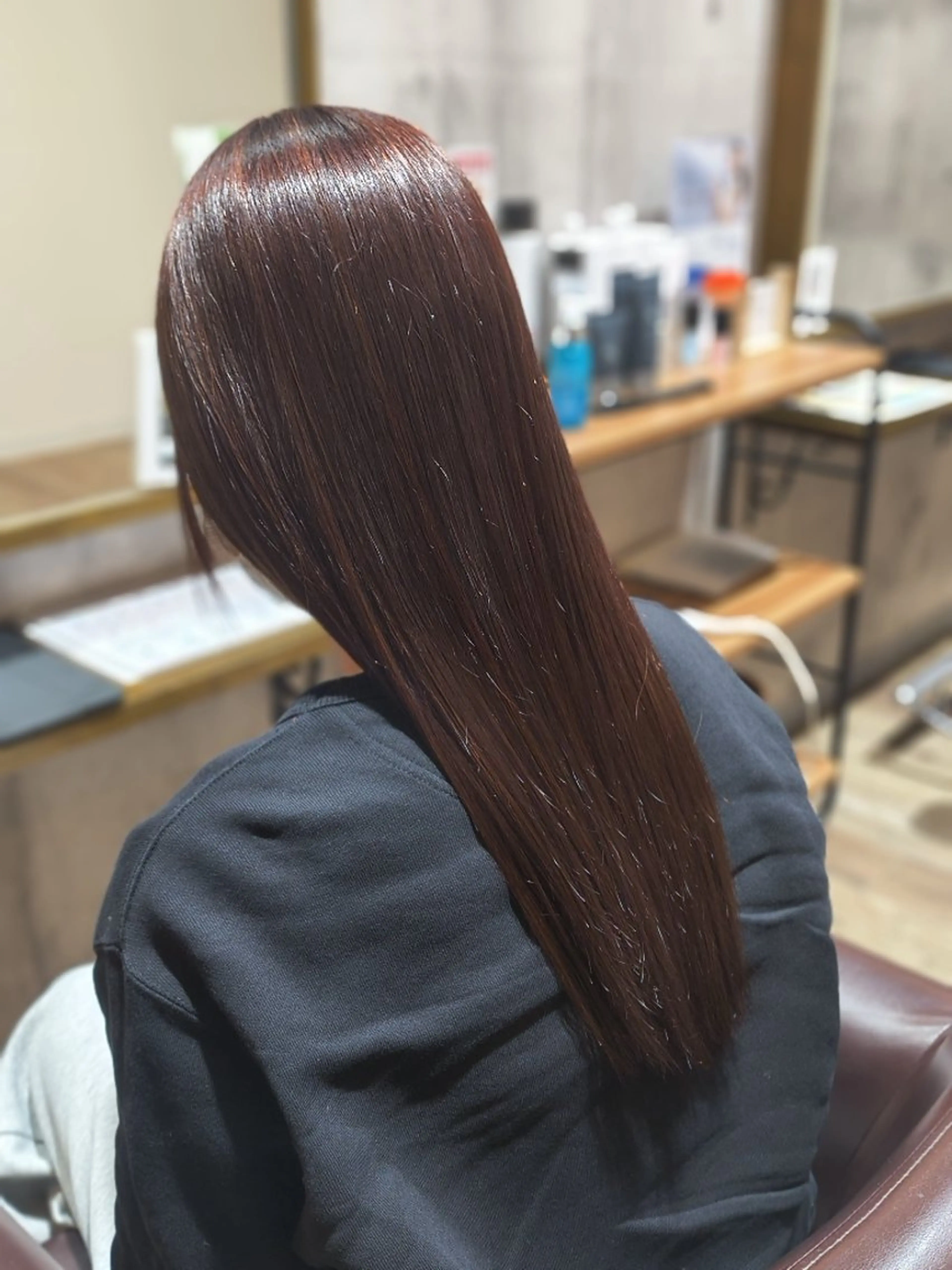 カラー ブリーチ ハイライトカラー ブリーチなしカラー 縮毛矯正 吉岡 天星のヘアスタイル