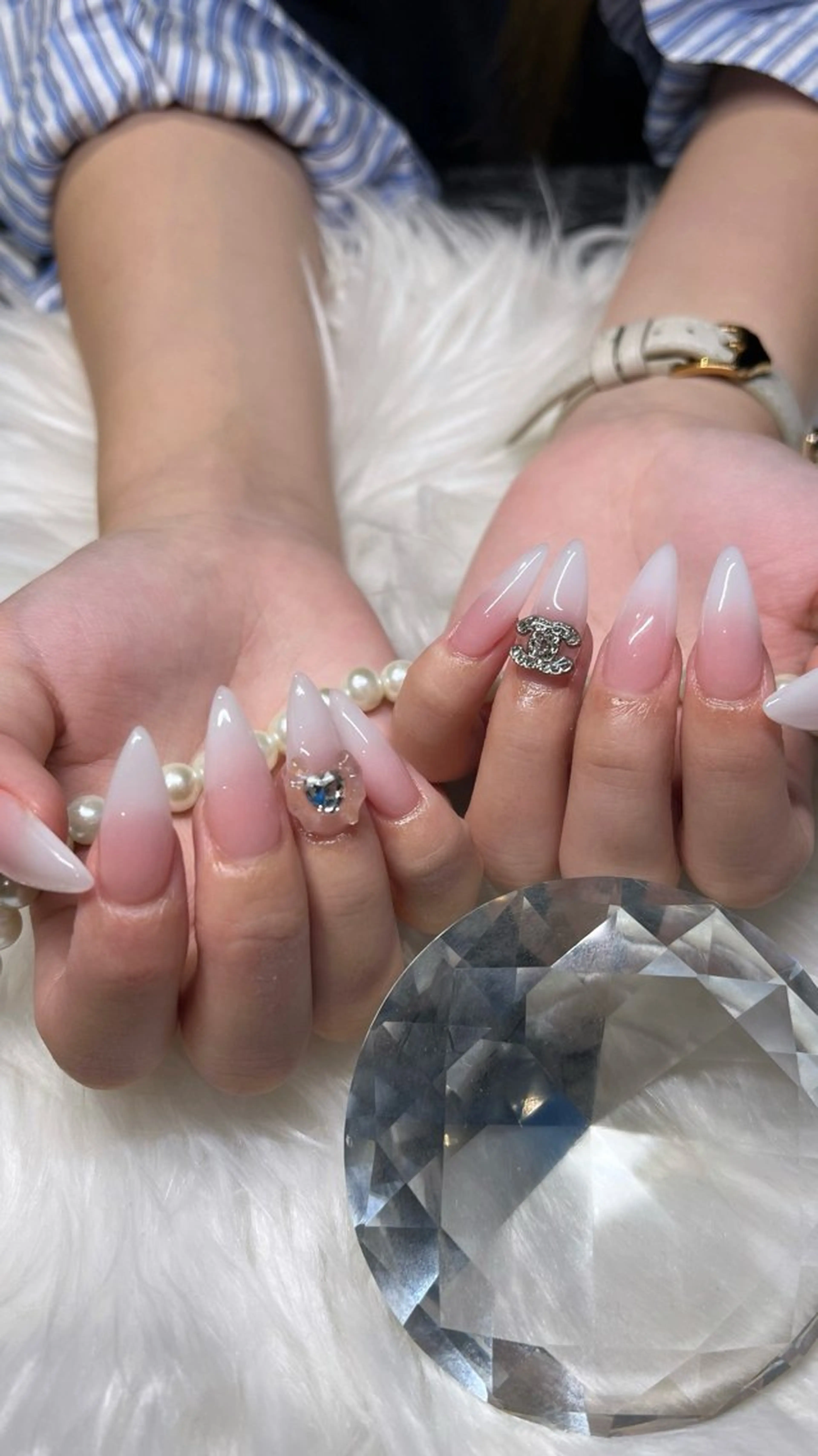 ネイル グラデーション スカルプネイル ハンドネイル Kobayashi Komugiのネイルデザイン