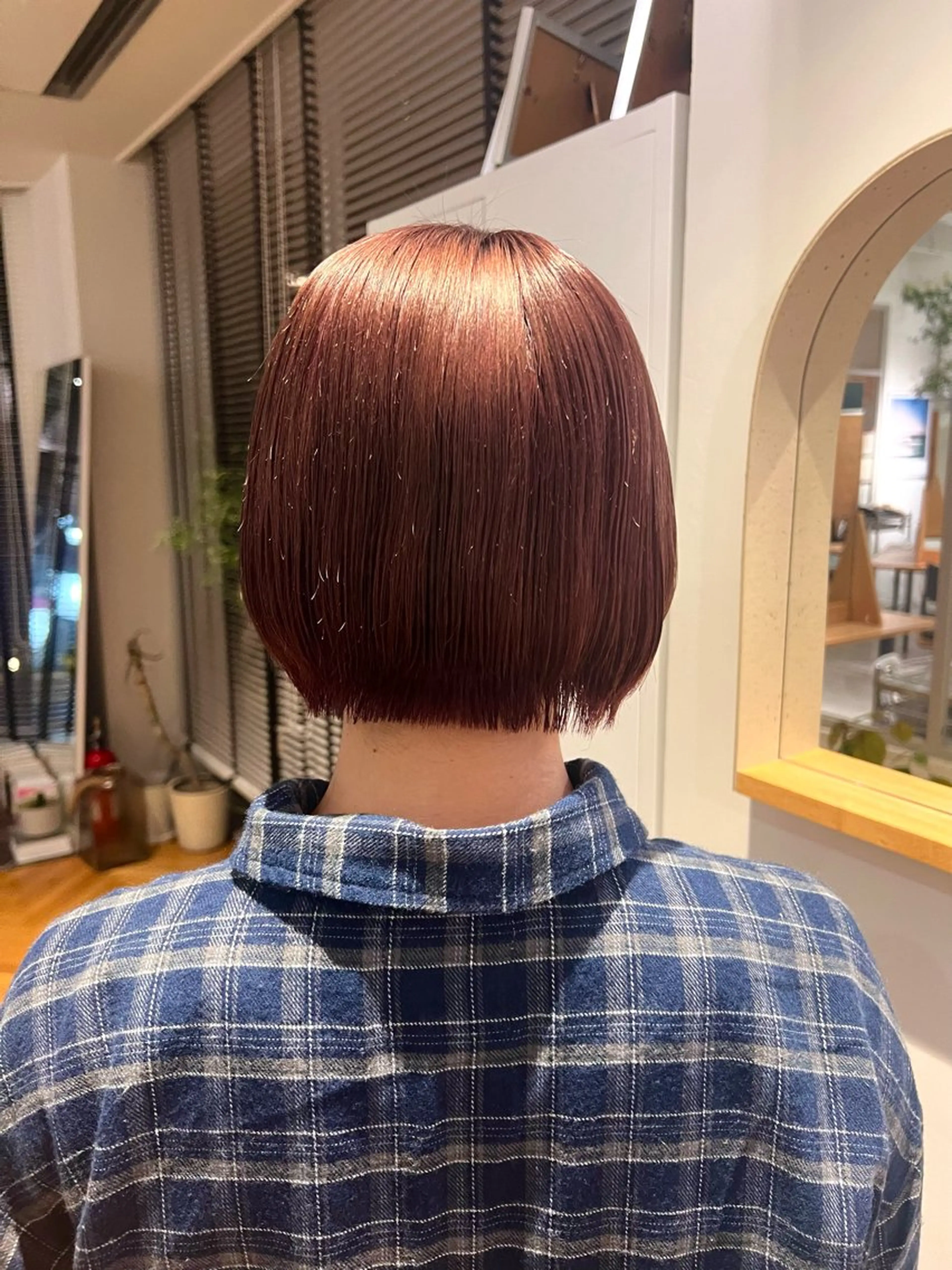 ショート カラー 南部 綾音のヘアスタイル